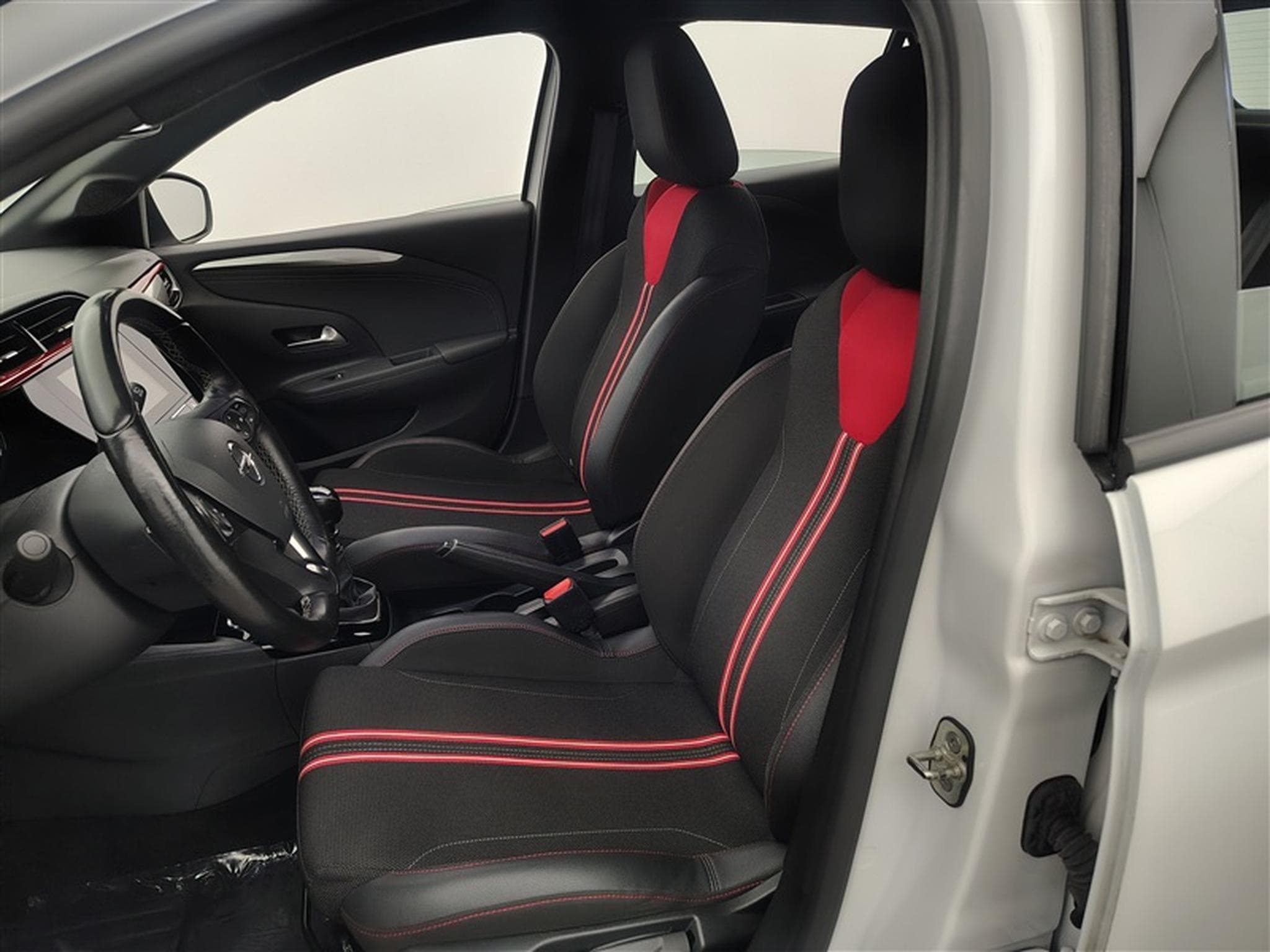Opel Corsa 1.2 Turbo 100Cv GS Line S-CUIR / NAVI / CARPLAY (2022) - Photo 7