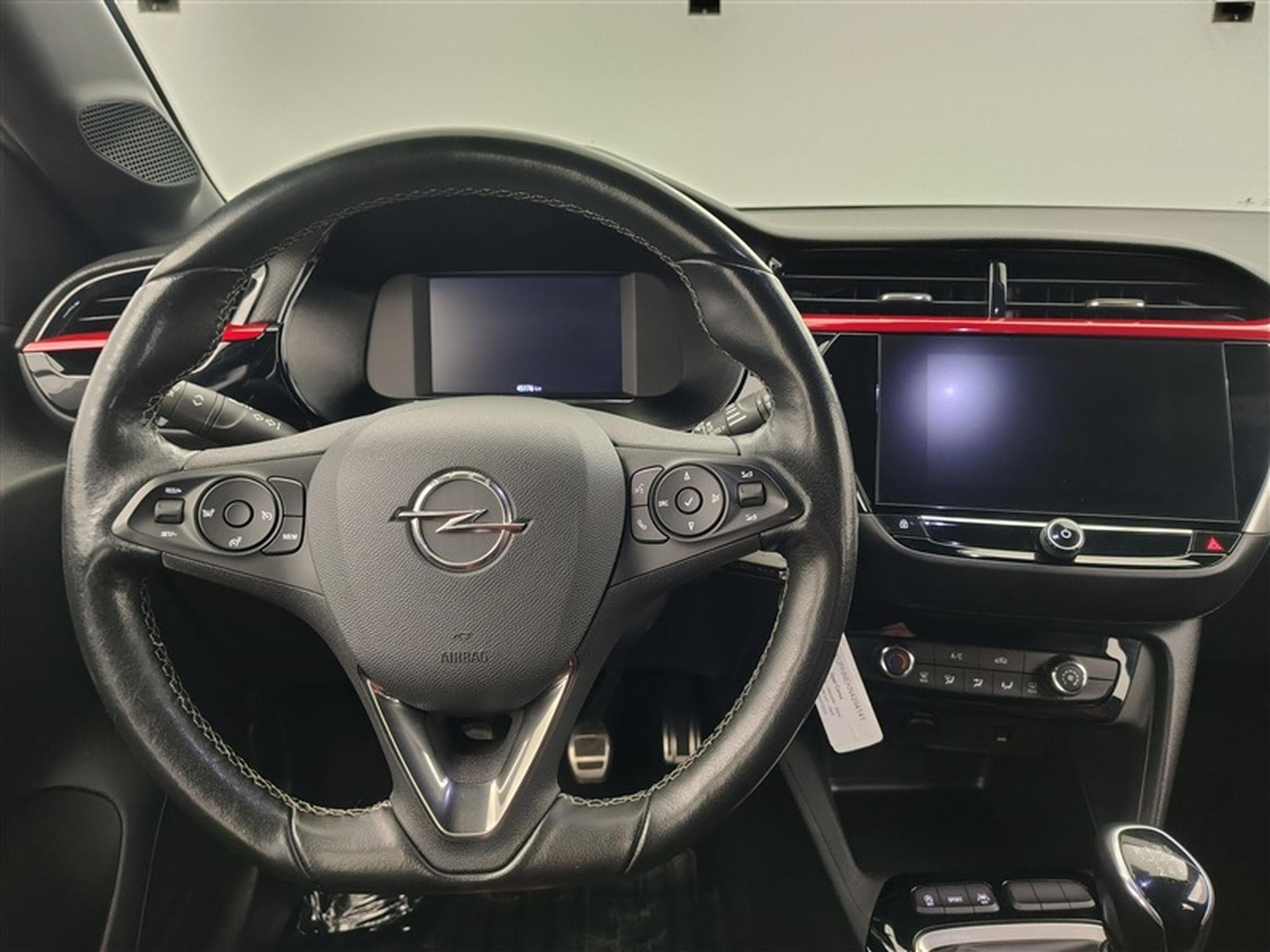 Opel Corsa 1.2 Turbo 100Cv GS Line S-CUIR / NAVI / CARPLAY (2022) - Photo 9