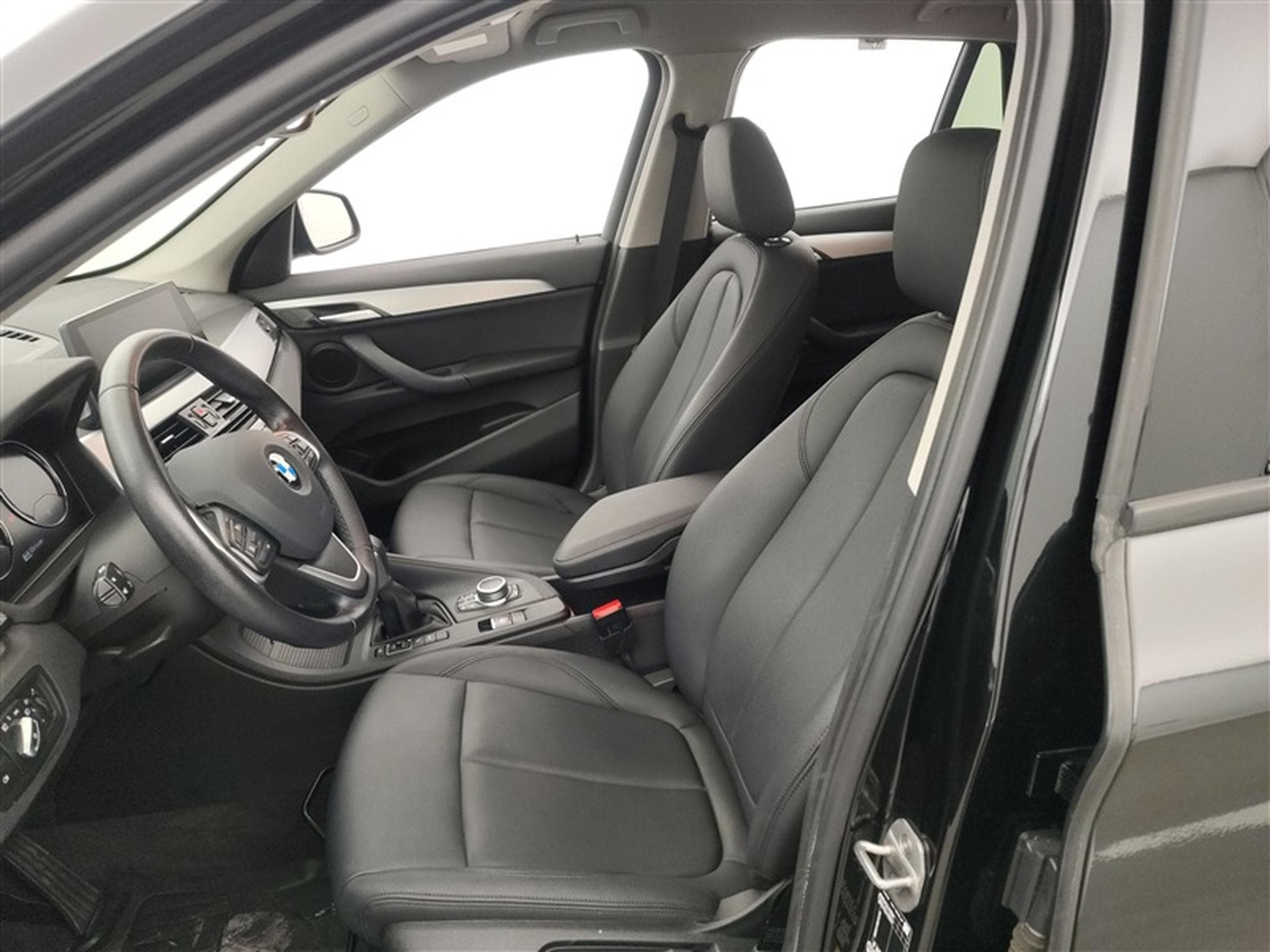 BMW X1 PHEV 1.5iA xDrive25e CUIR/NAVI/FULL LED/JA17/PDC (2022) - Foto 7