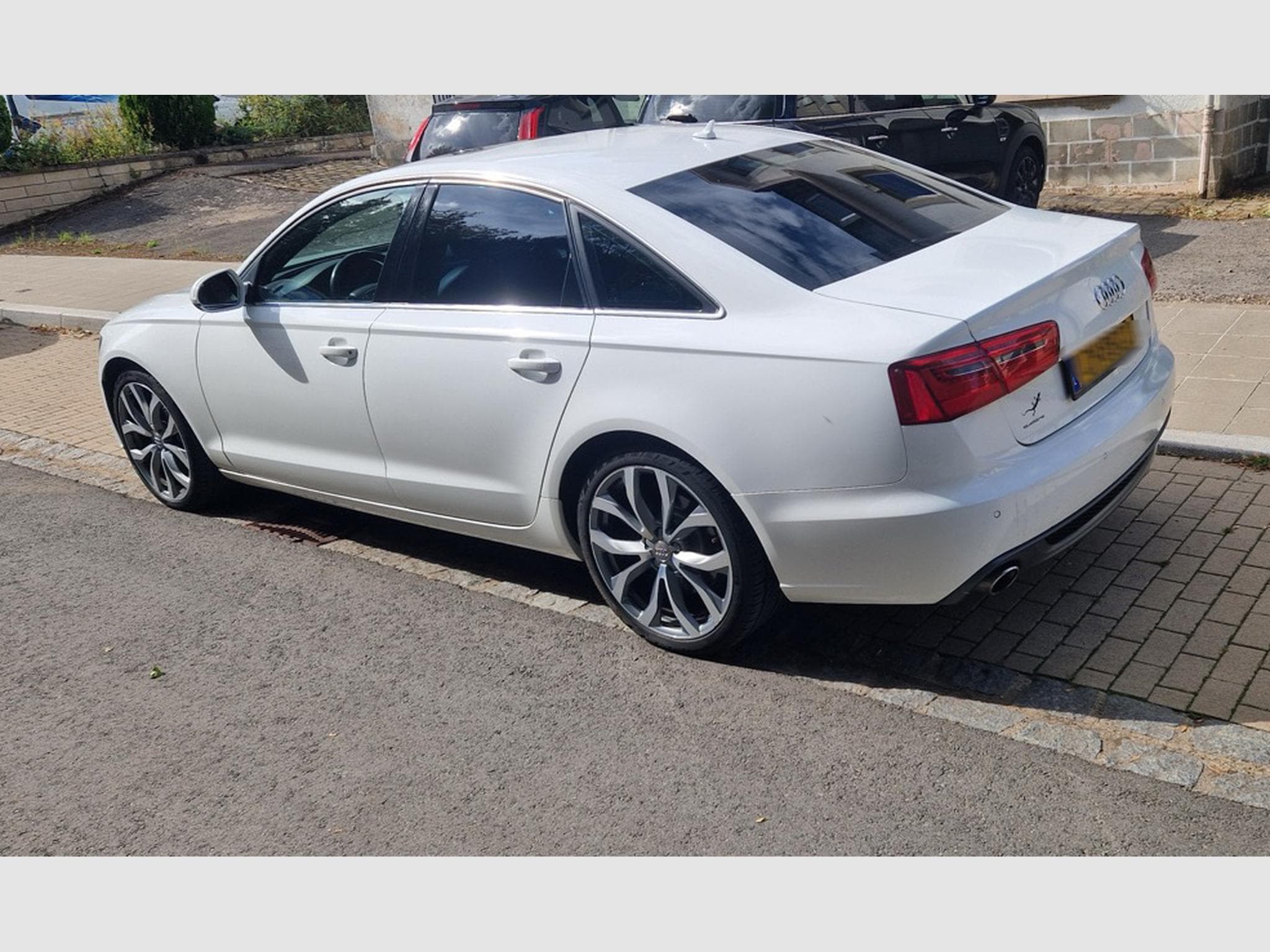 Audi A6 Avus 3.0bi-tdi (2012) - Photo 2