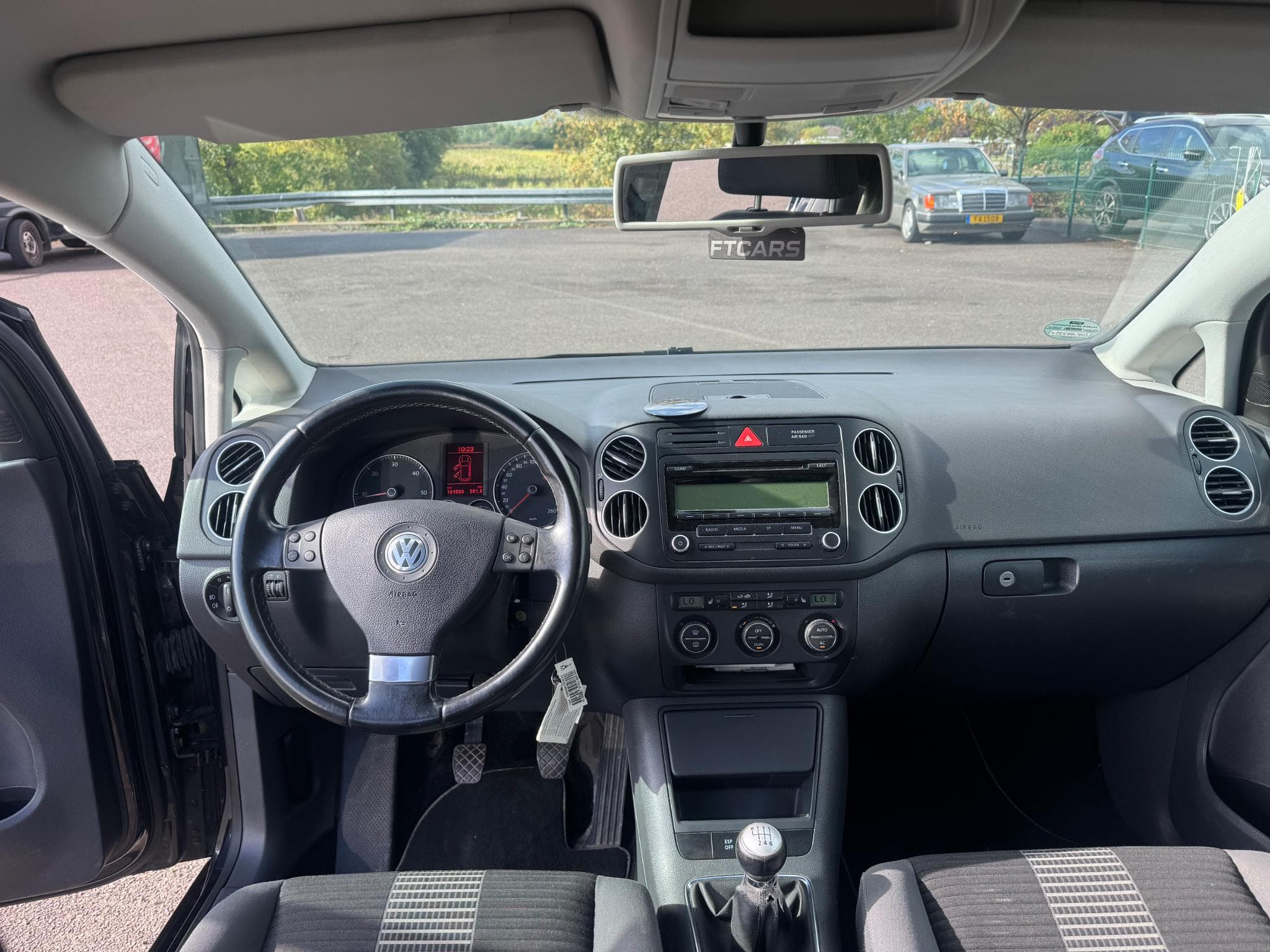VW Golf 1.9 TDI 105ch (2009) - Photo 6