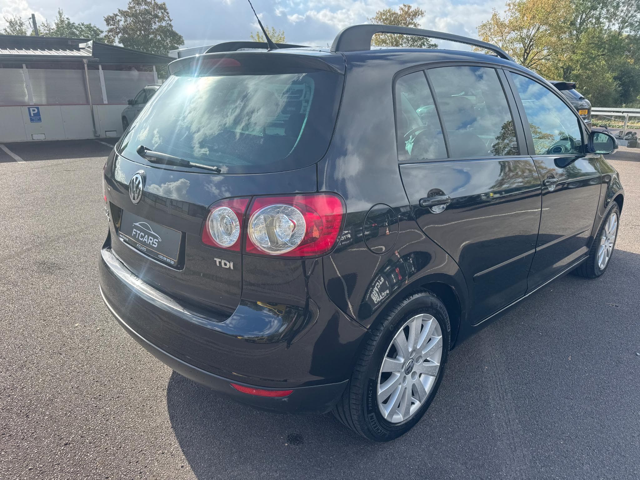 VW Golf 1.9 TDI 105ch (2009) - Photo 3