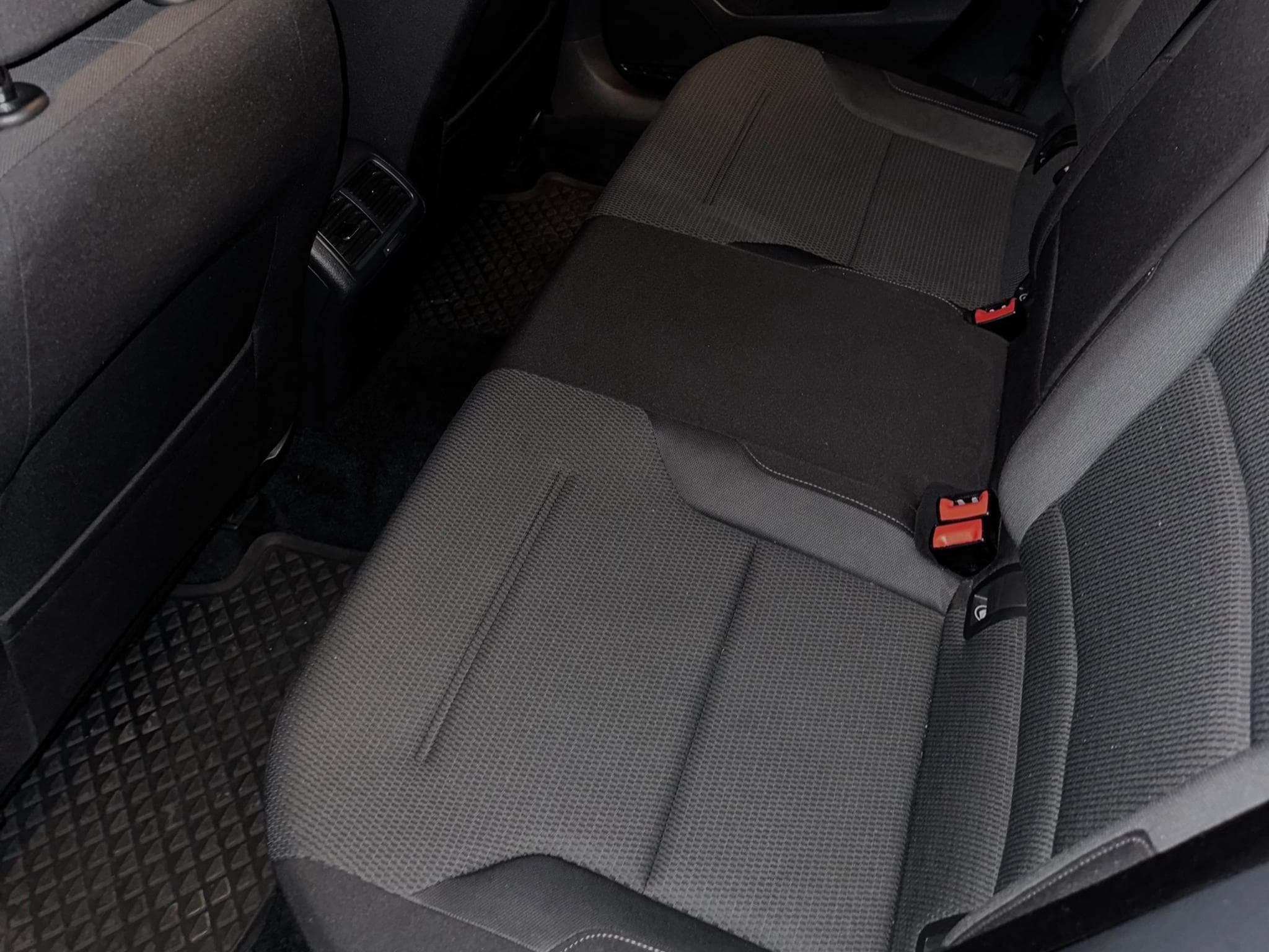 VW Golf (2019) - Photo 6