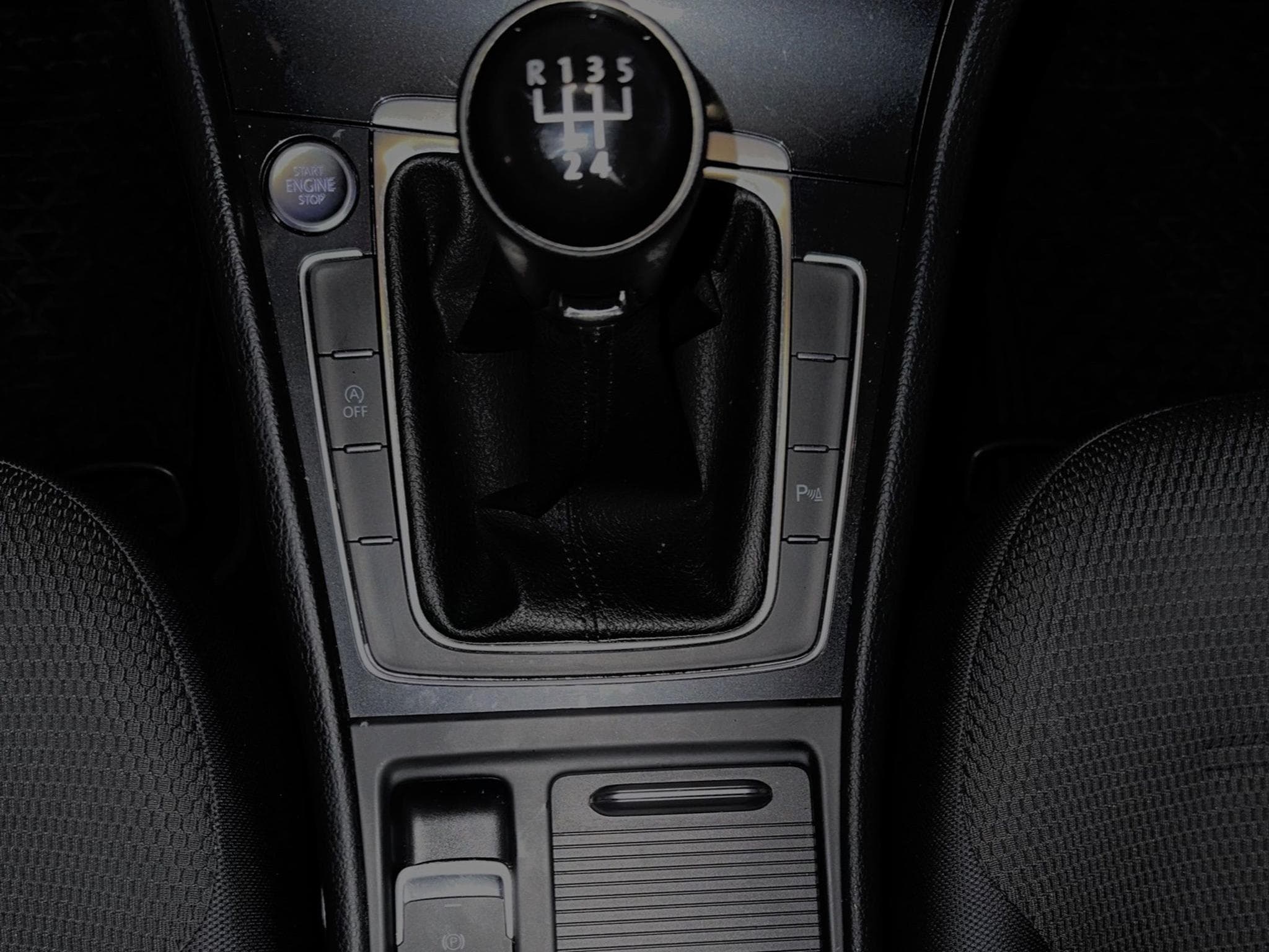 VW Golf (2019) - Photo 7