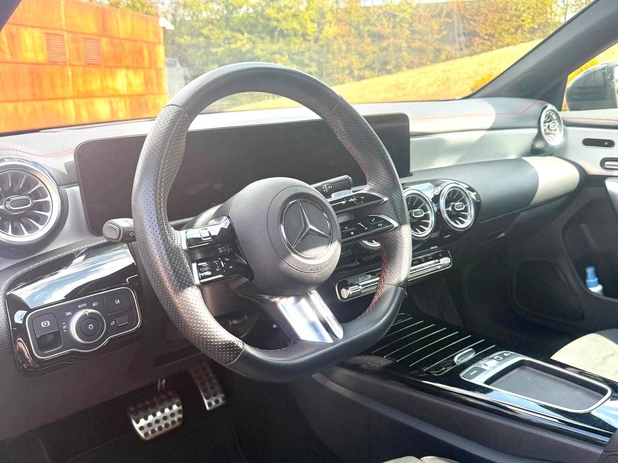 Mercedes CLA 200 AMG Line (2025) - Photo 10