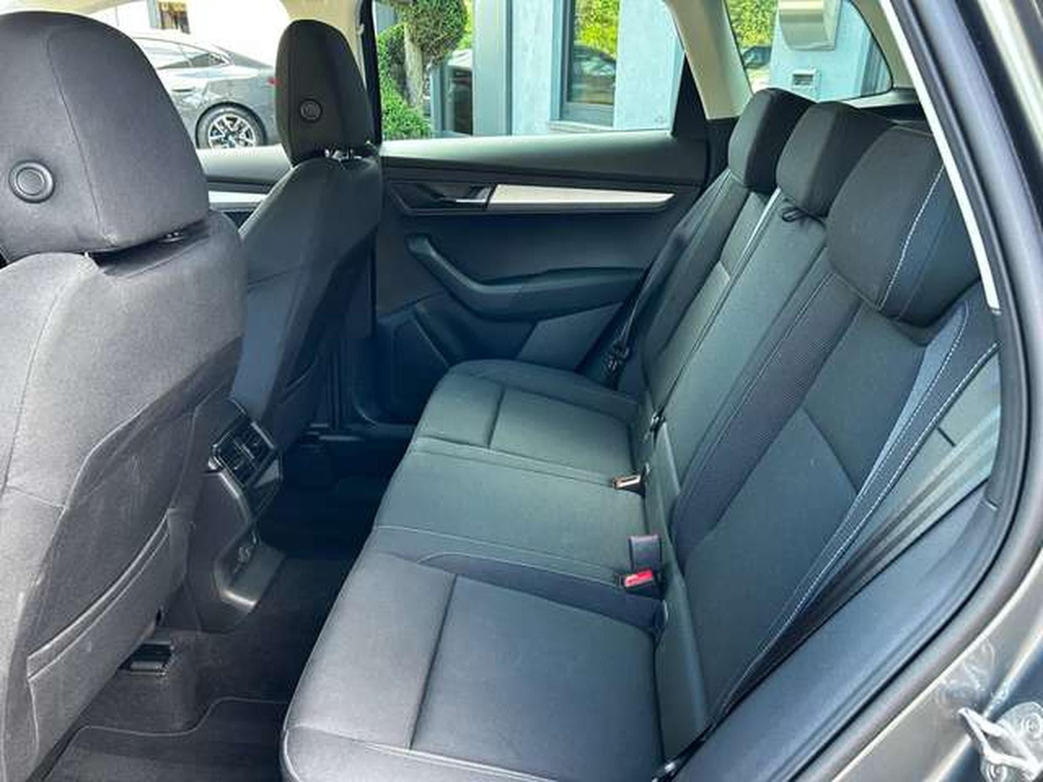 Skoda Karoq 1.0 TSI 115 CV EXECUTIVE (2025) - Foto 10