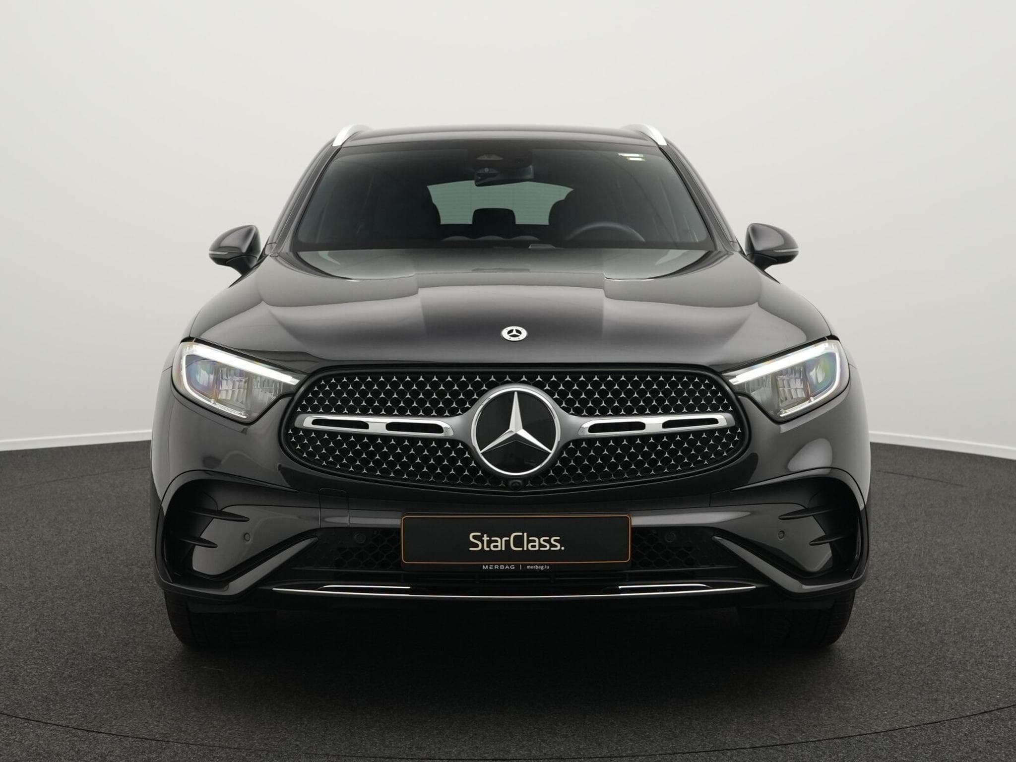 Mercedes GLC 300 d 4M AMG-Line LED+AHK+Totw+Memo (2025) - Photo 2