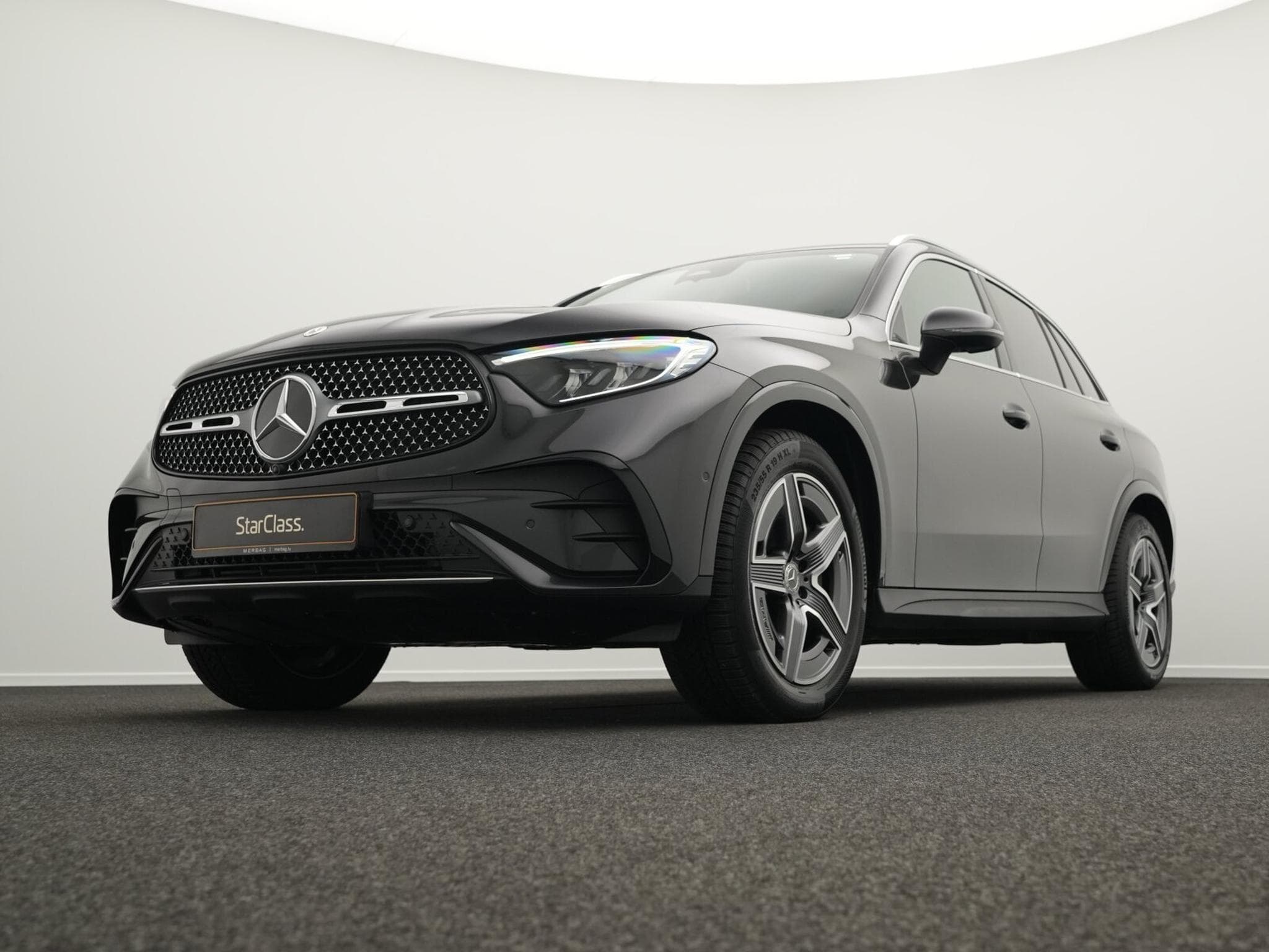 Mercedes GLC 300 d 4M AMG-Line LED+AHK+Totw+Memo (2025) - Photo 10