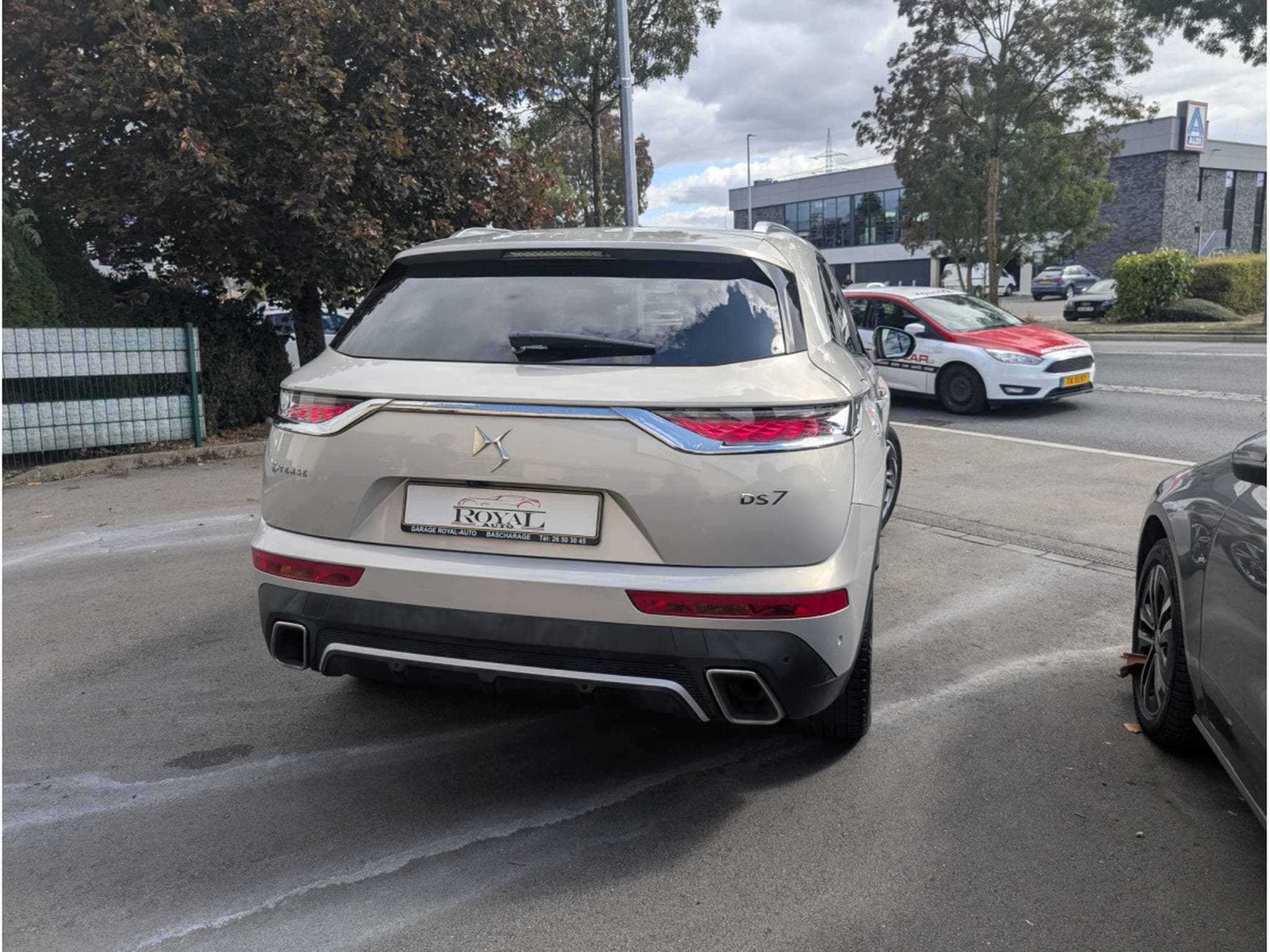 DS Automobiles DS7 E-TENSE 225 RIVOLI BOITE AUTO (2022) - Photo 4