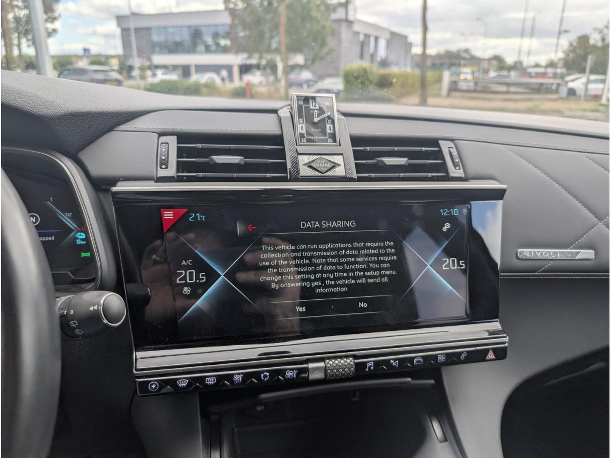 DS Automobiles DS7 E-TENSE 225 RIVOLI BOITE AUTO (2022) - Photo 8