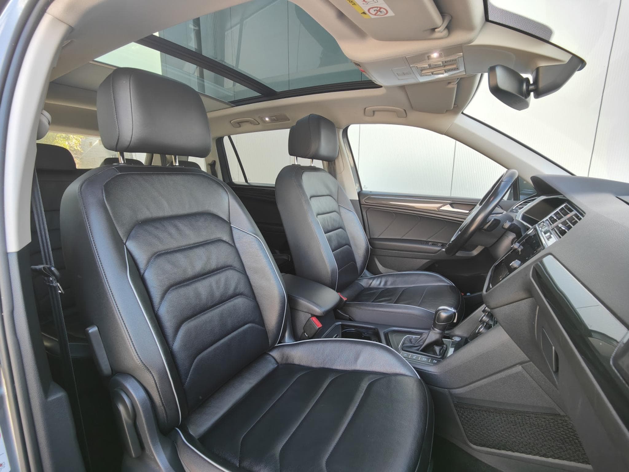 VW Tiguan 2.0 TDI DSG 7 PLACES CARPLAY SIEGE CHAUFFANTS BLUETHOOT TOIT (2019) - Photo 7