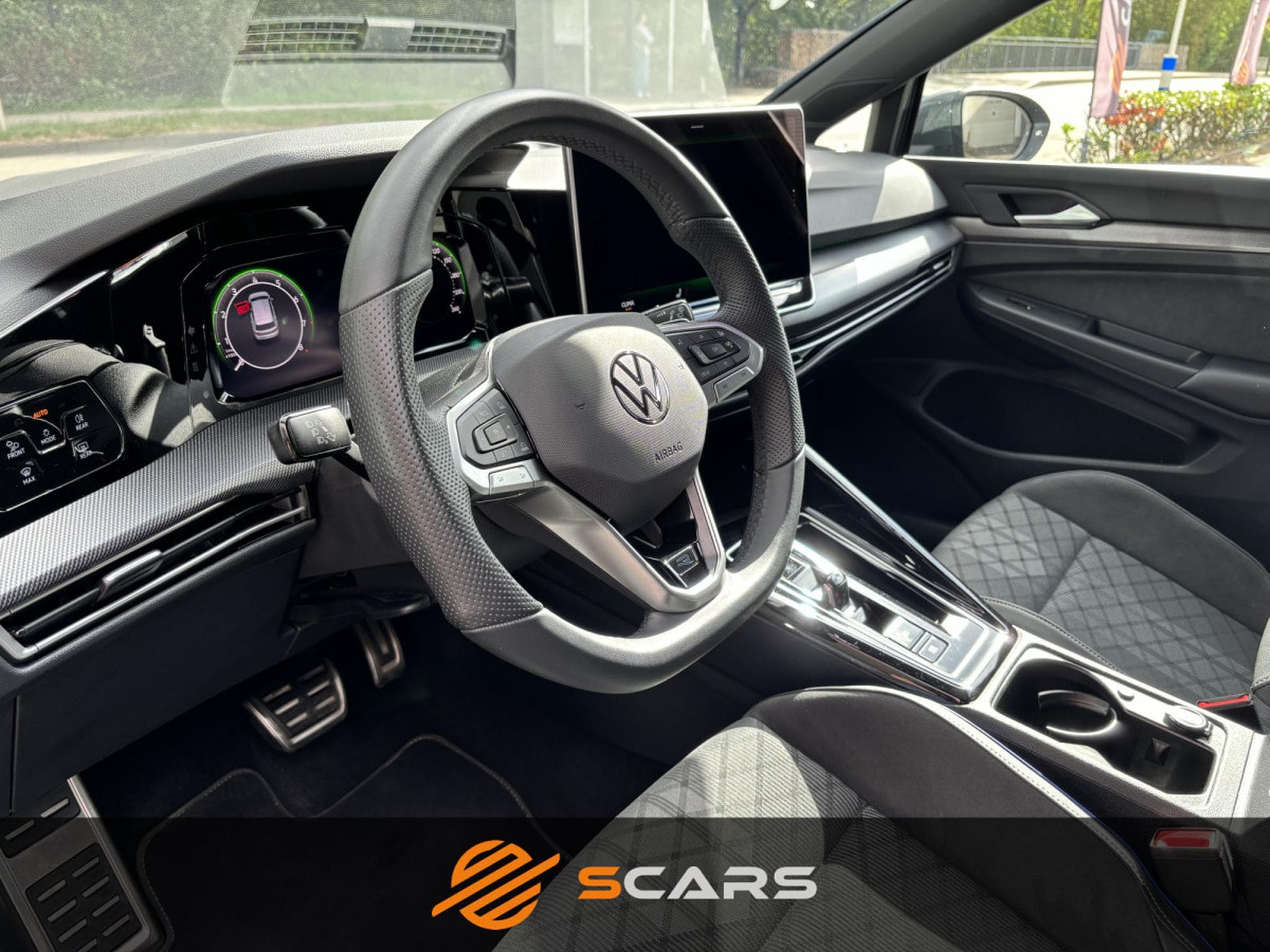 VW Golf 1.5 TSI R-Line DSG 150cv (2025) - Photo 7