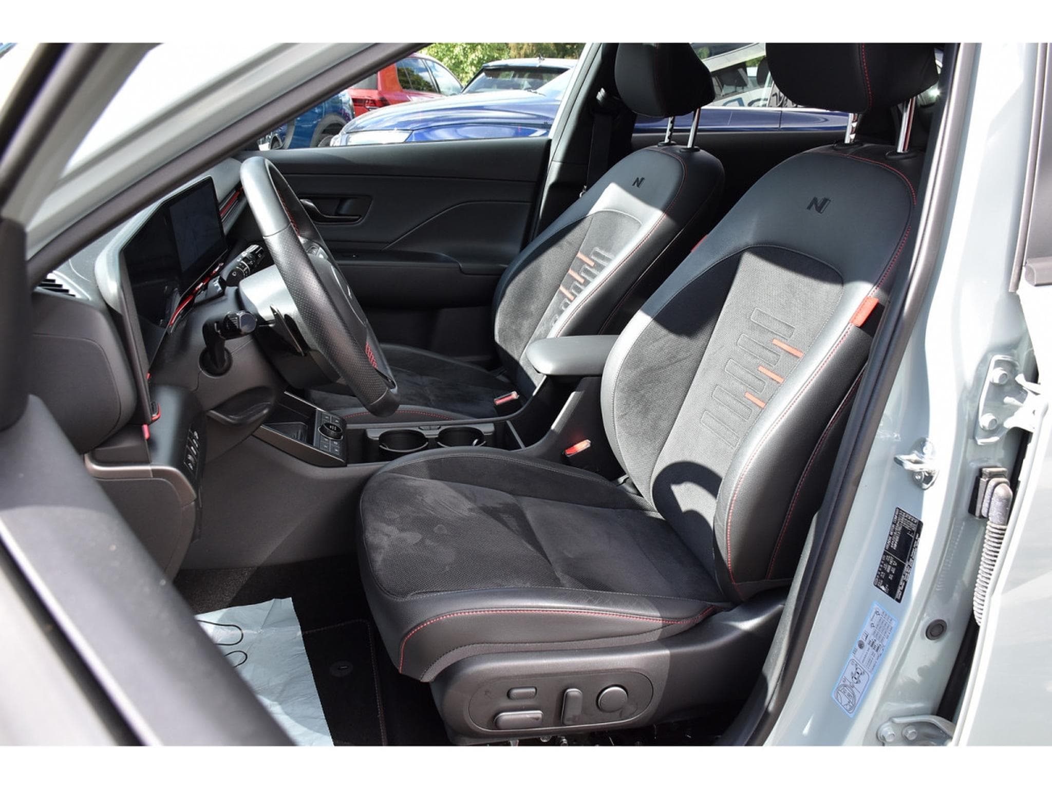 Hyundai Kona 1.6 T-GDI Shine N-Line DCT PANO MEMO SG VENT CAM360 1° MAIN (2024) - Foto 6