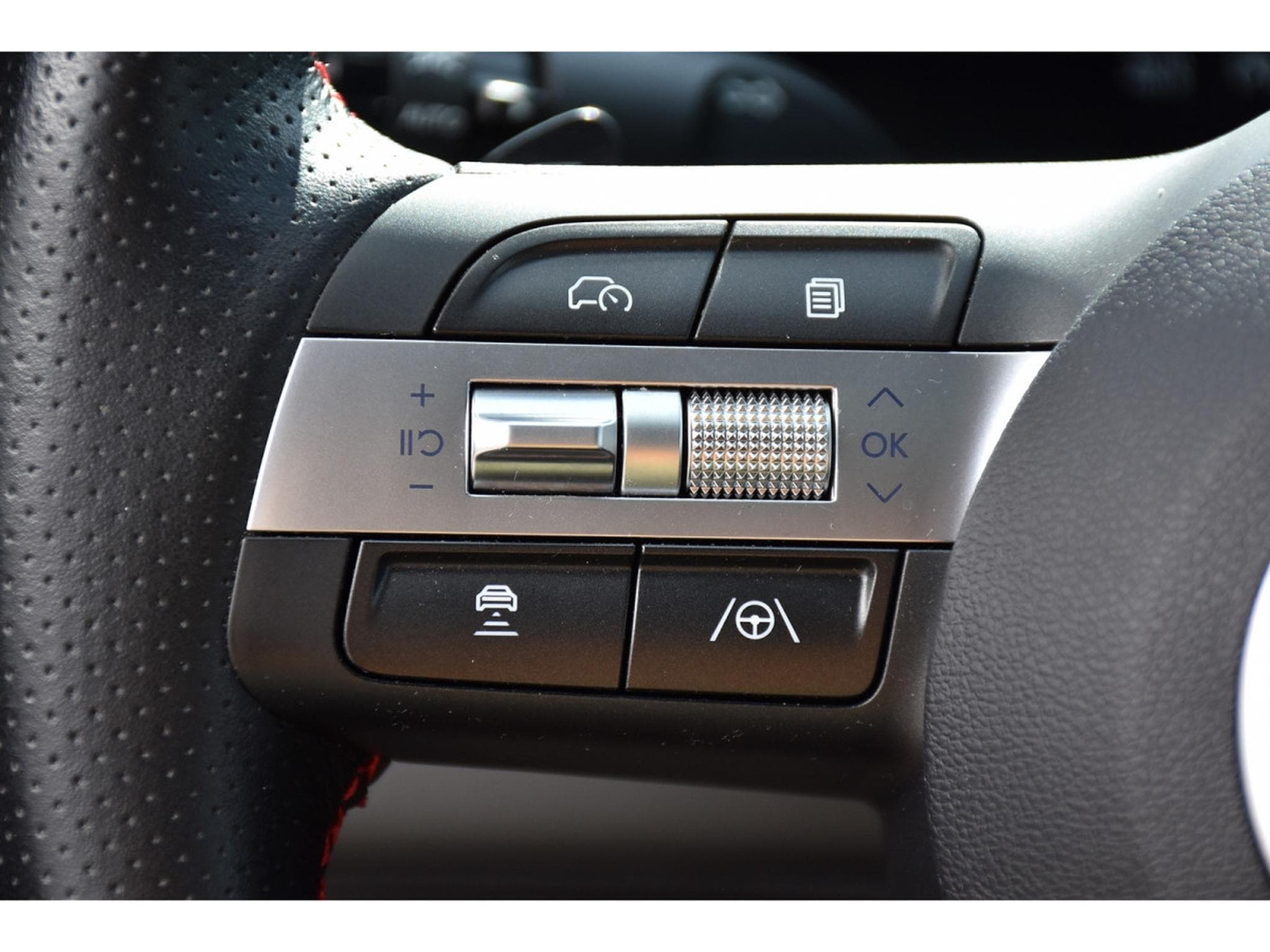 Hyundai Kona 1.6 T-GDI Shine N-Line DCT PANO MEMO SG VENT CAM360 1° MAIN (2024) - Foto 19