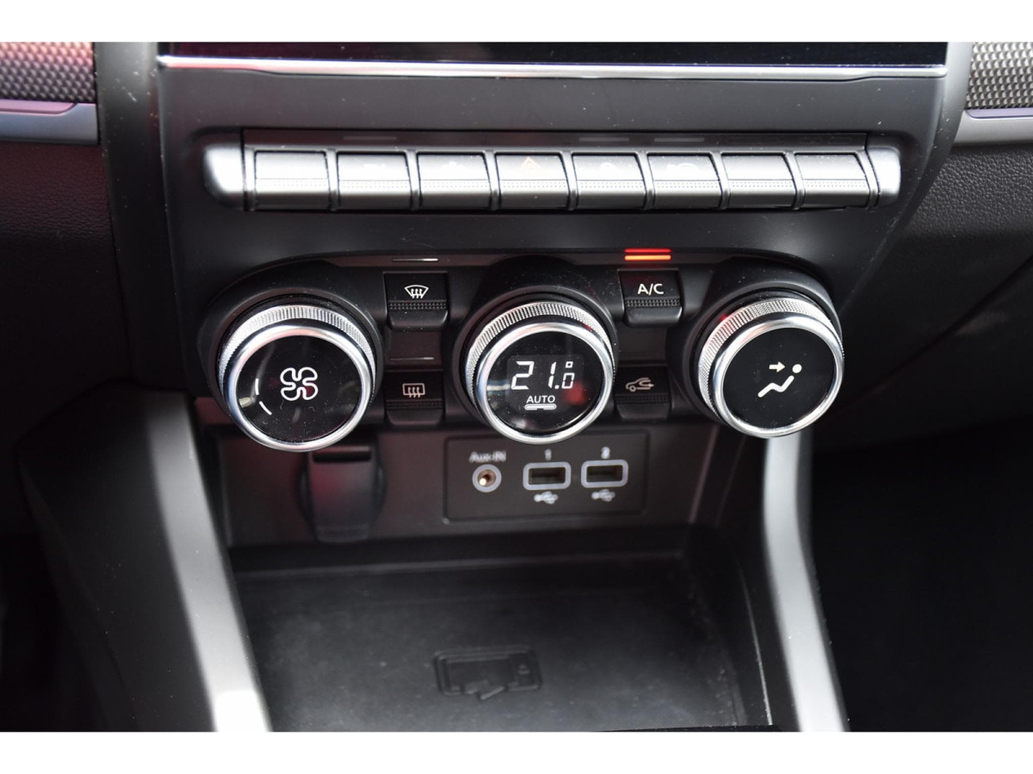 Renault Arkana 1.6 E-TECH HEV Techno EDC CUIR GPS LANE SIDE CAM (2023) - Foto 19