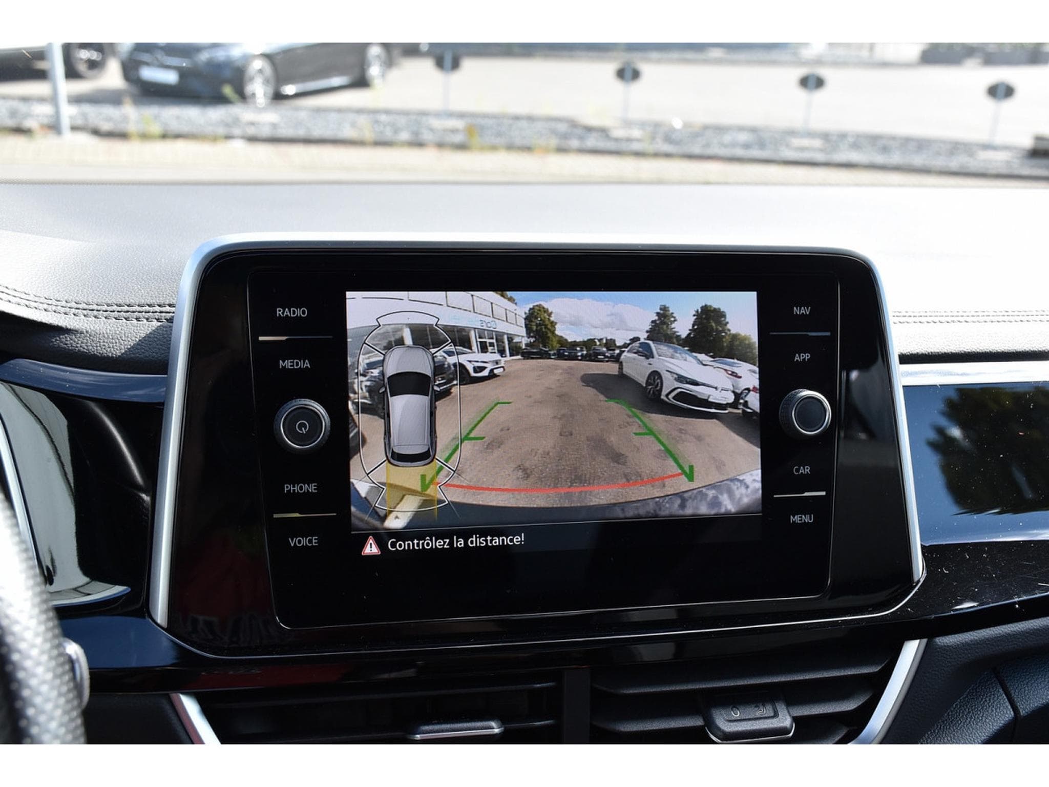 VW T-Roc 2.0 TSI 4Motion R-Line DSG PANO TRAVEL CAM PARK 1° MAIN (2022) - Foto 15