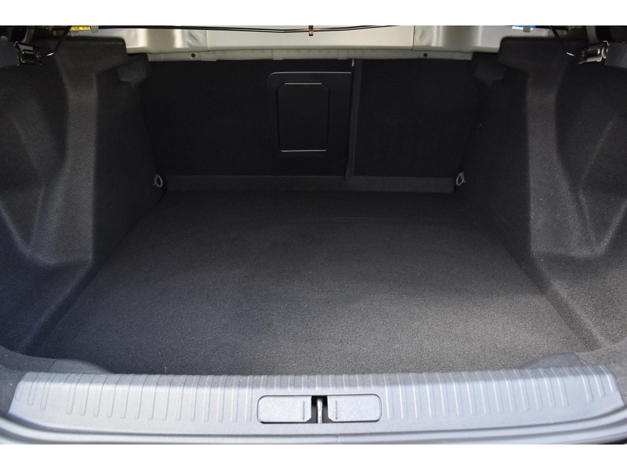 Citroën C4 X 1.2 MHEV 145 e-DCS6 Max ACC SIDE LANE GPS CAM 1° MAIN (2025) - Foto 24