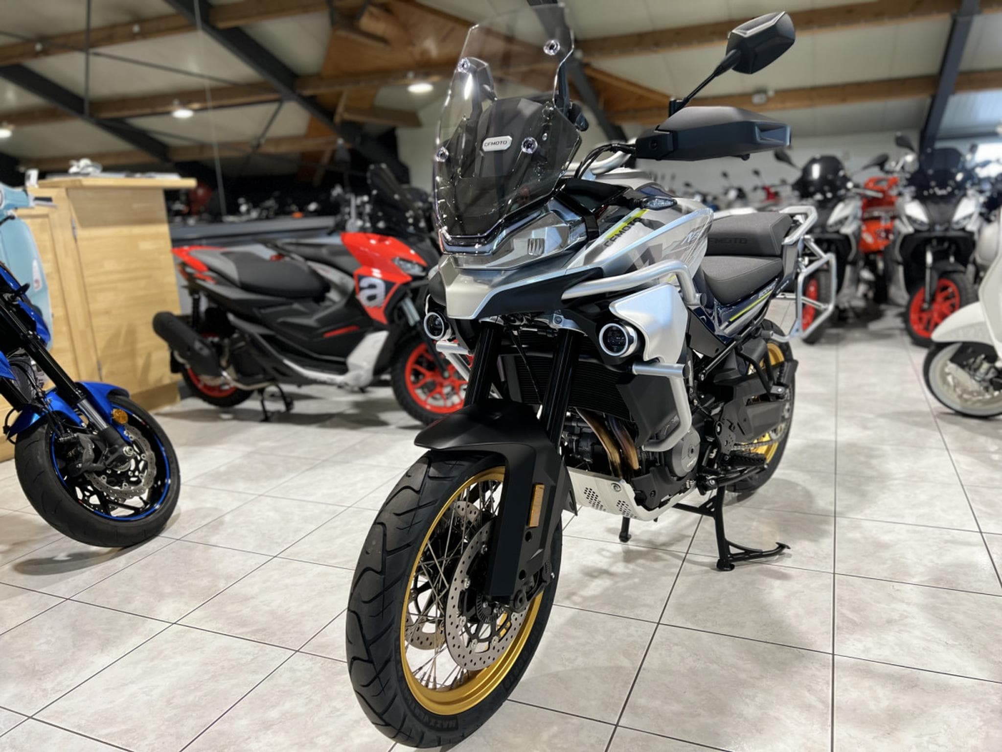 CF Moto MT EXPLORER (2024) - Photo 2