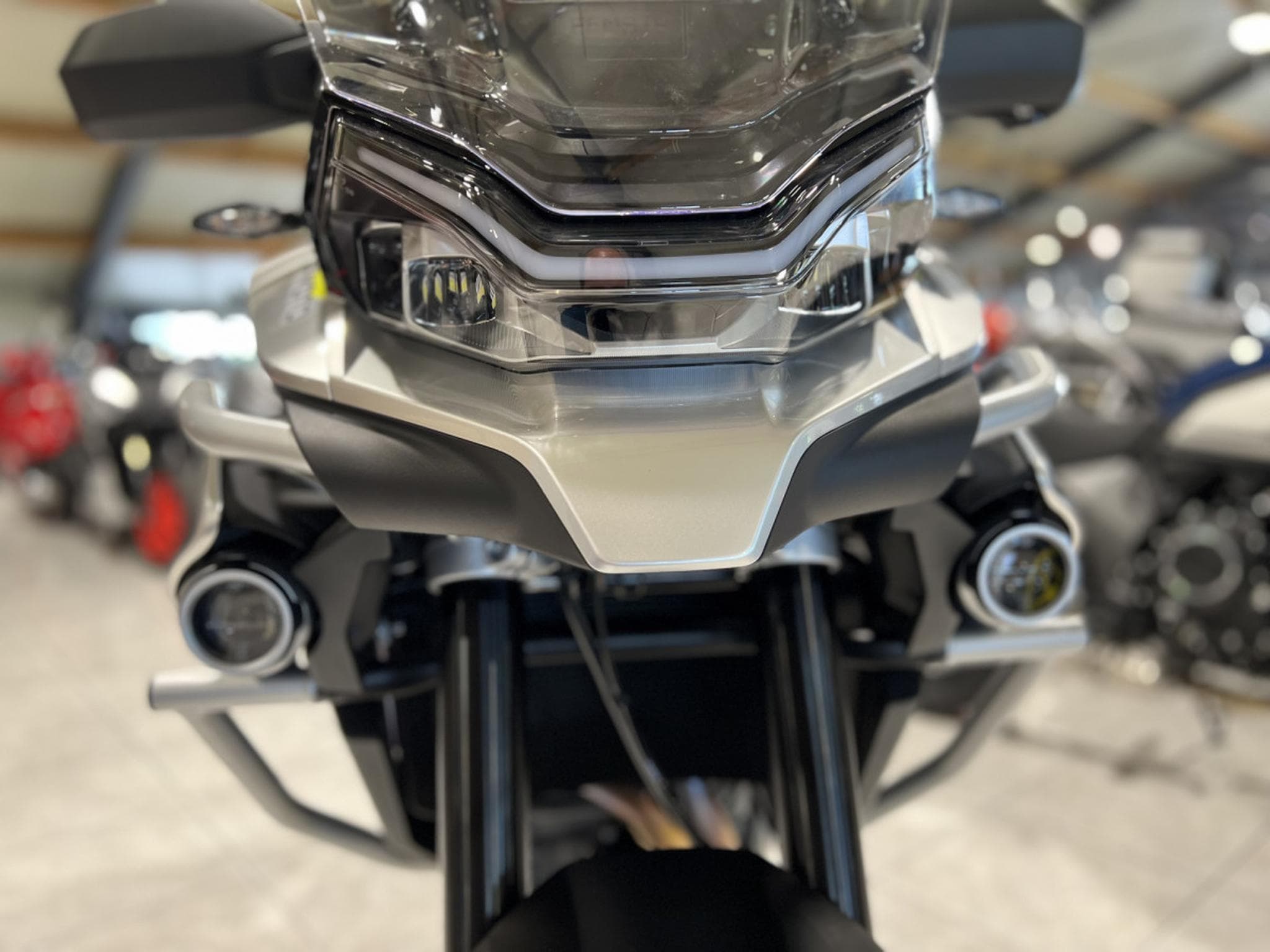 CF Moto MT EXPLORER (2024) - Photo 8