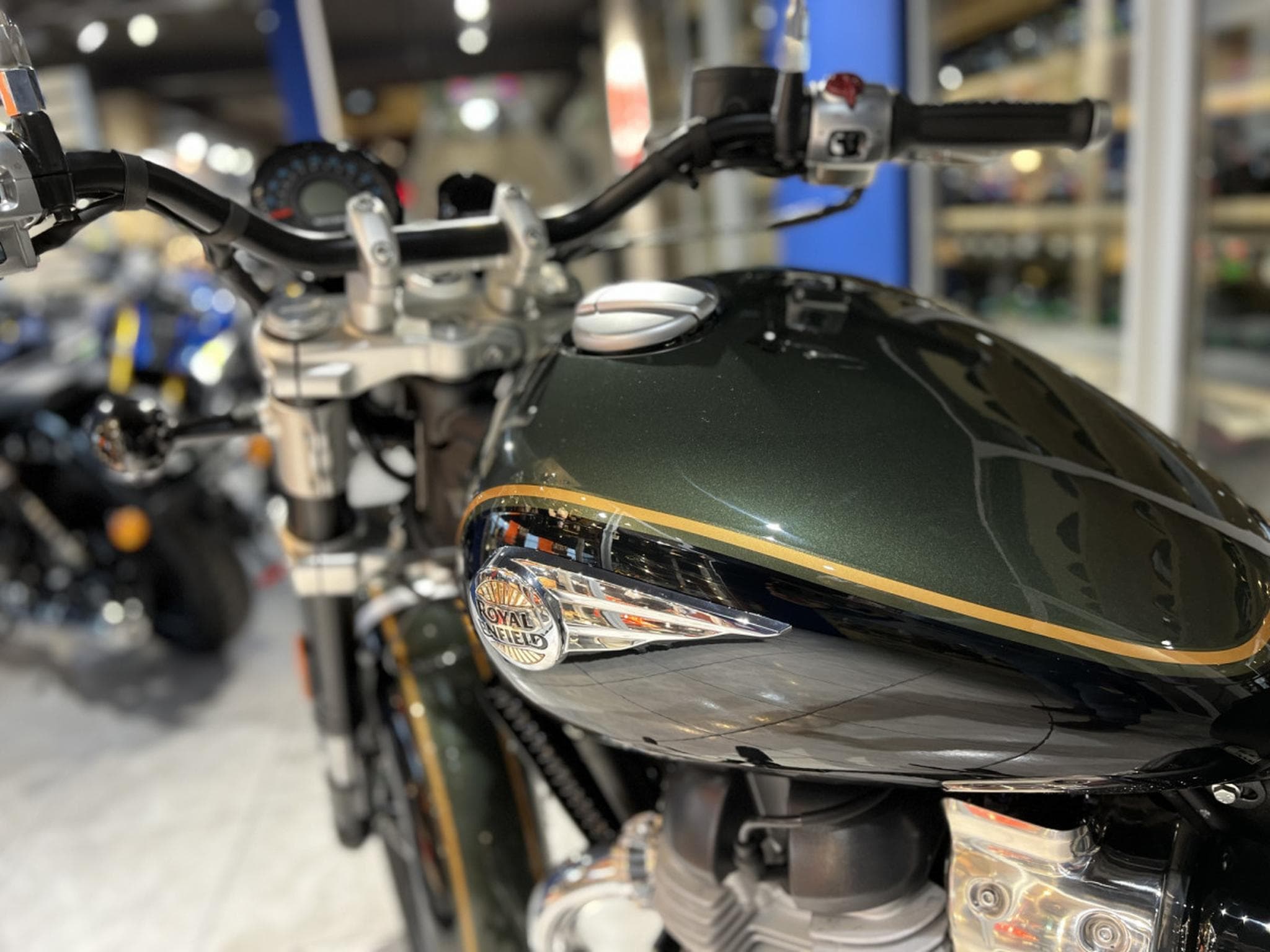 Royal Enfield Meteor Vert Interstellaire (2024) - Photo 5