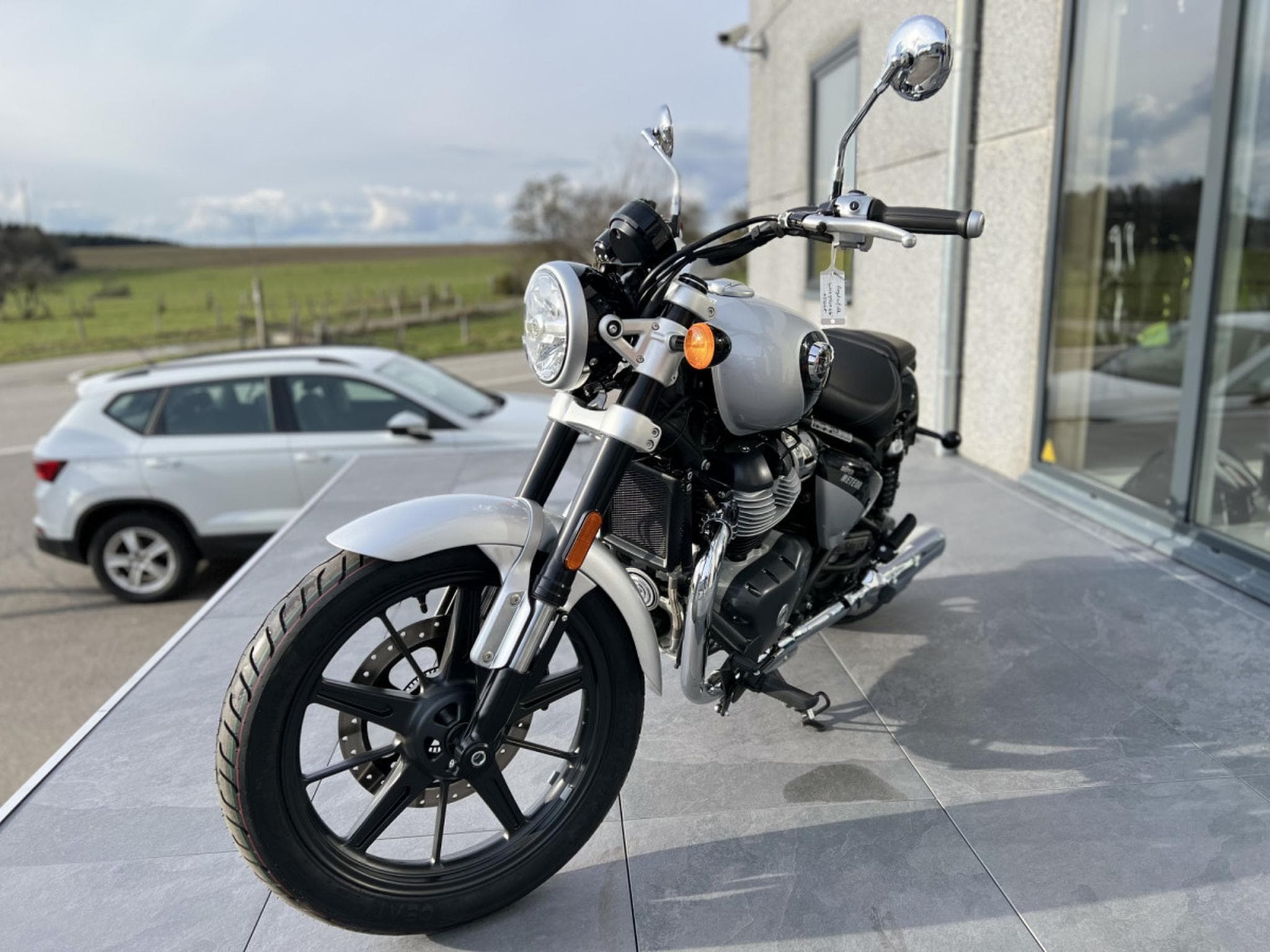 Royal Enfield Meteor Gris Interstellaire (2024) - Photo 2