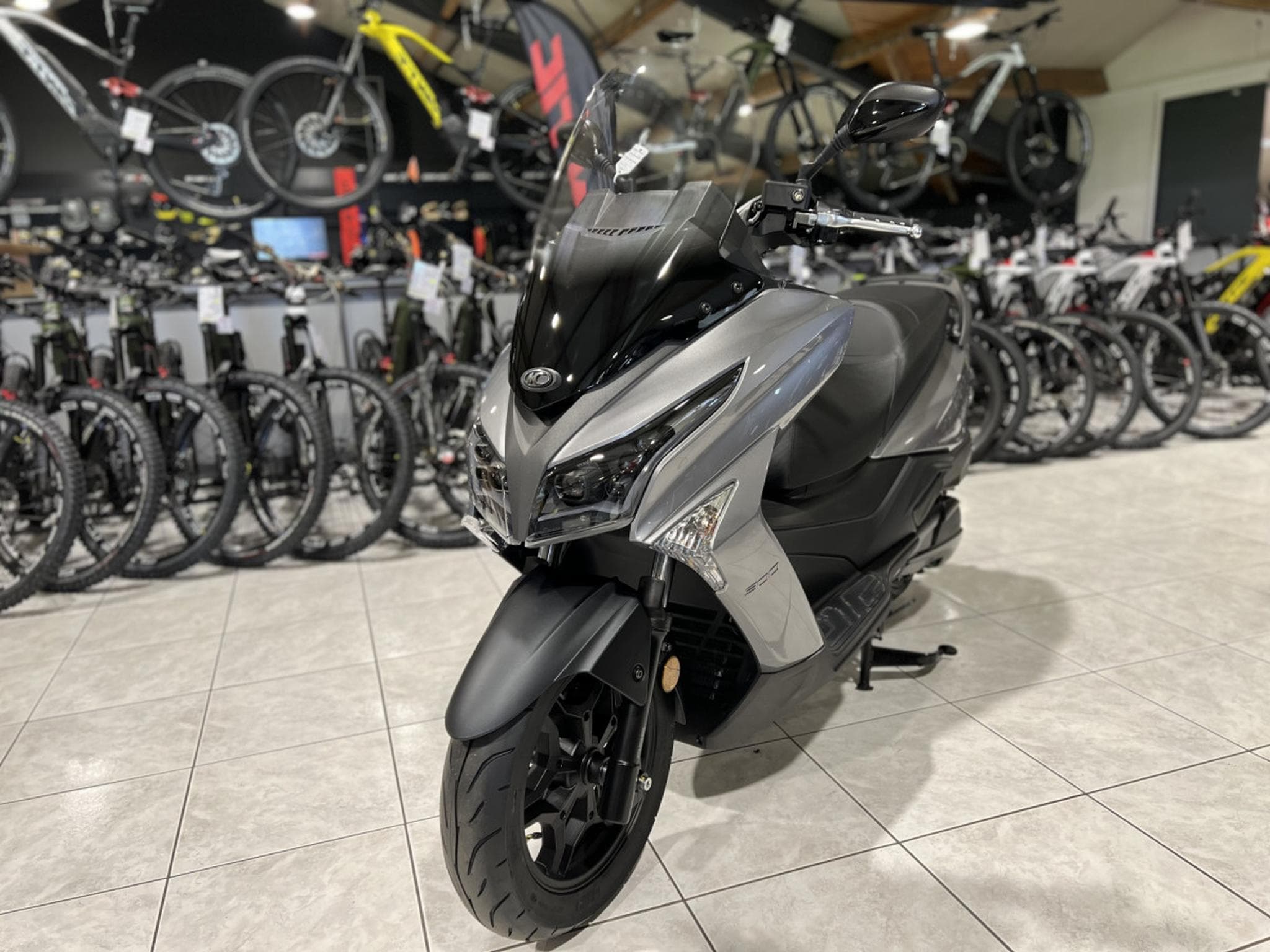 Kymco X-Town 300 ABS (2024) - Photo 2