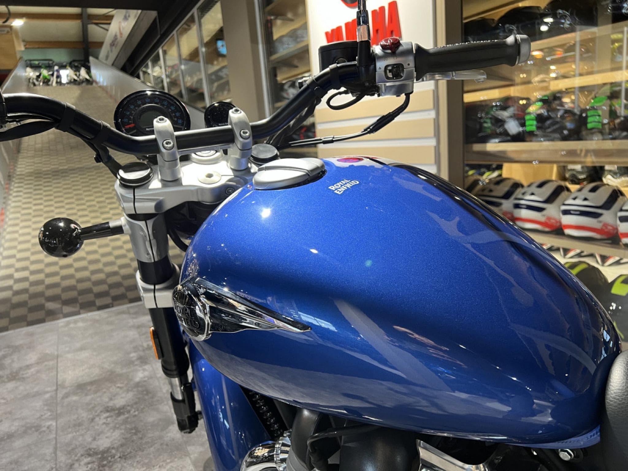Royal Enfield Meteor bleu Astral (2024) - Photo 5