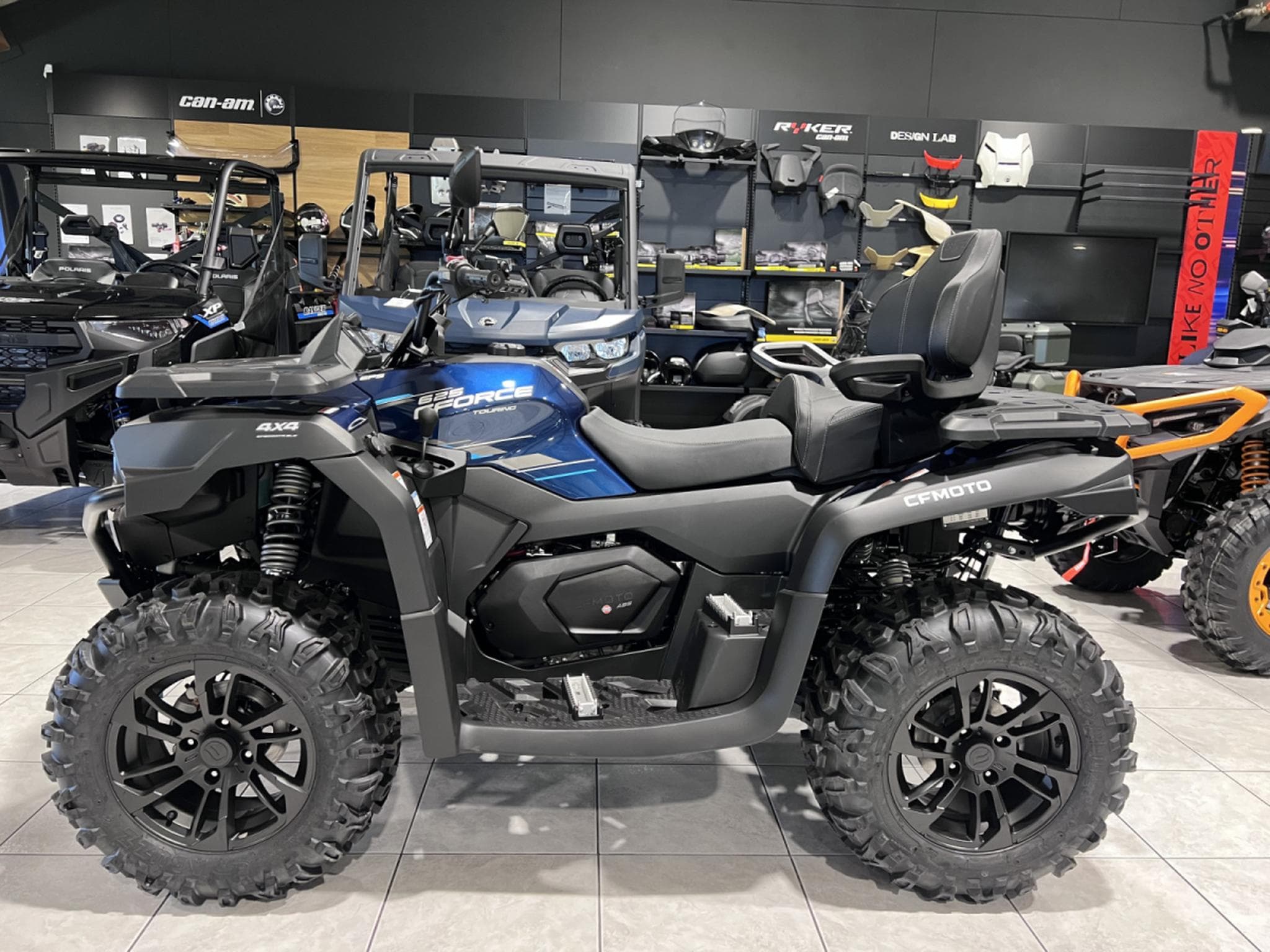 CF Moto CForce 625 TOURING  Agri T3 ABS (2026) - Photo 4