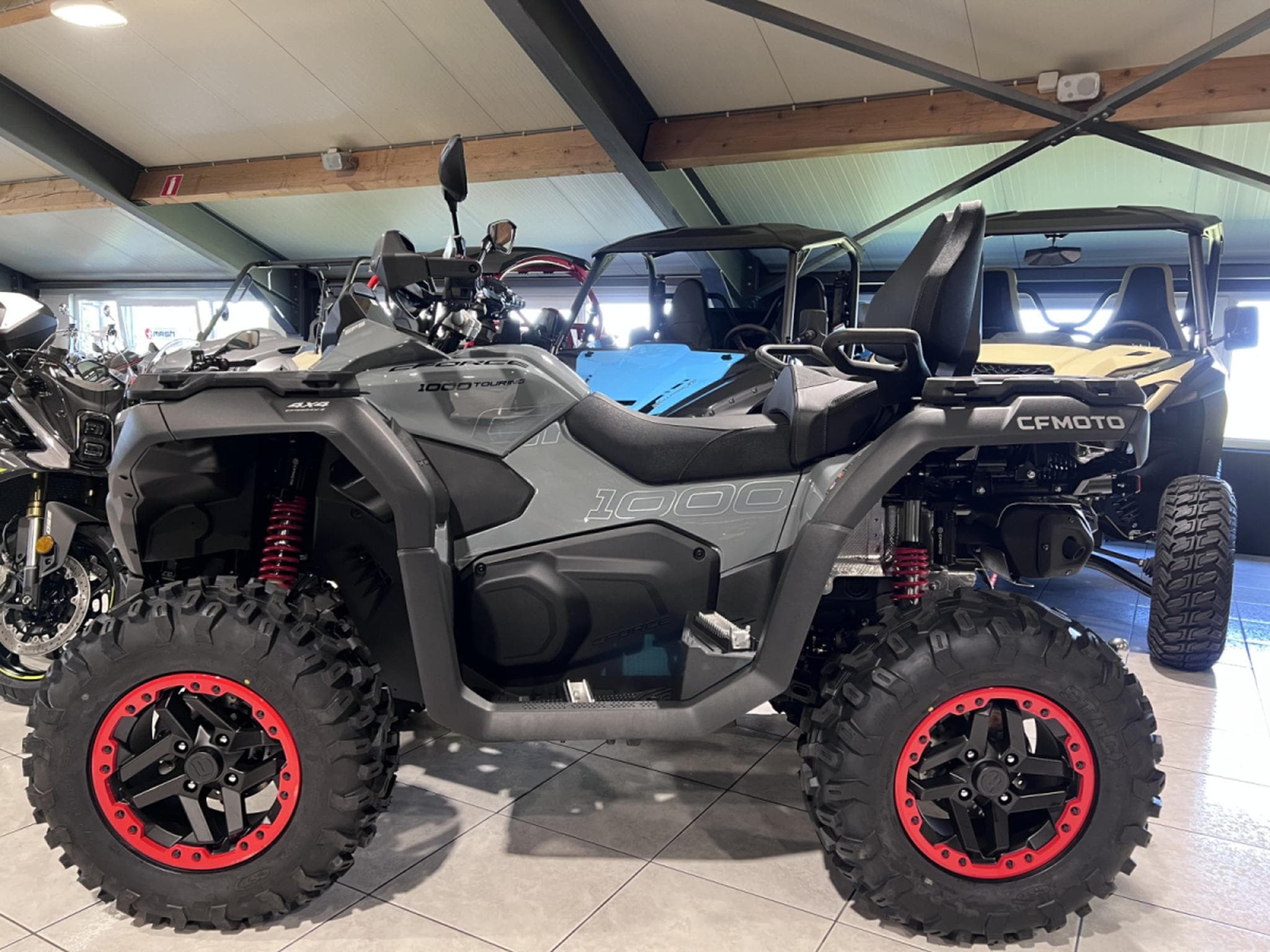 CF Moto CForce 1000 TOURING PREM. L7 (2026) - Photo 4