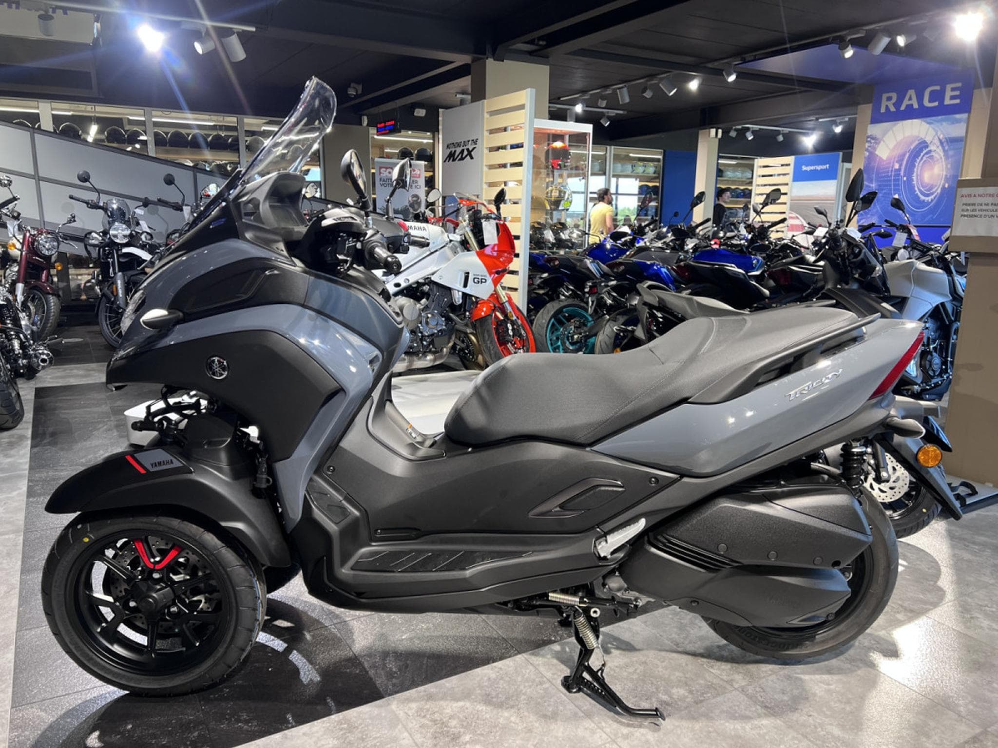 Yamaha TriCity 300 ABS (2026) - Photo 4