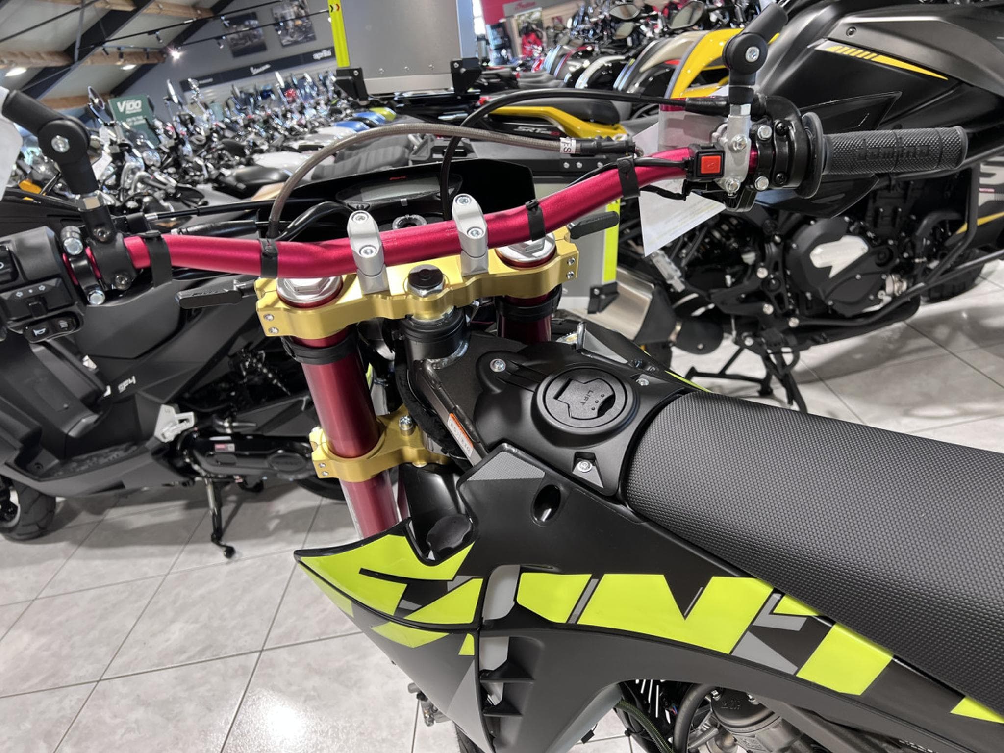 Fantic Motard 2T COMPETITION (2025) - Photo 6