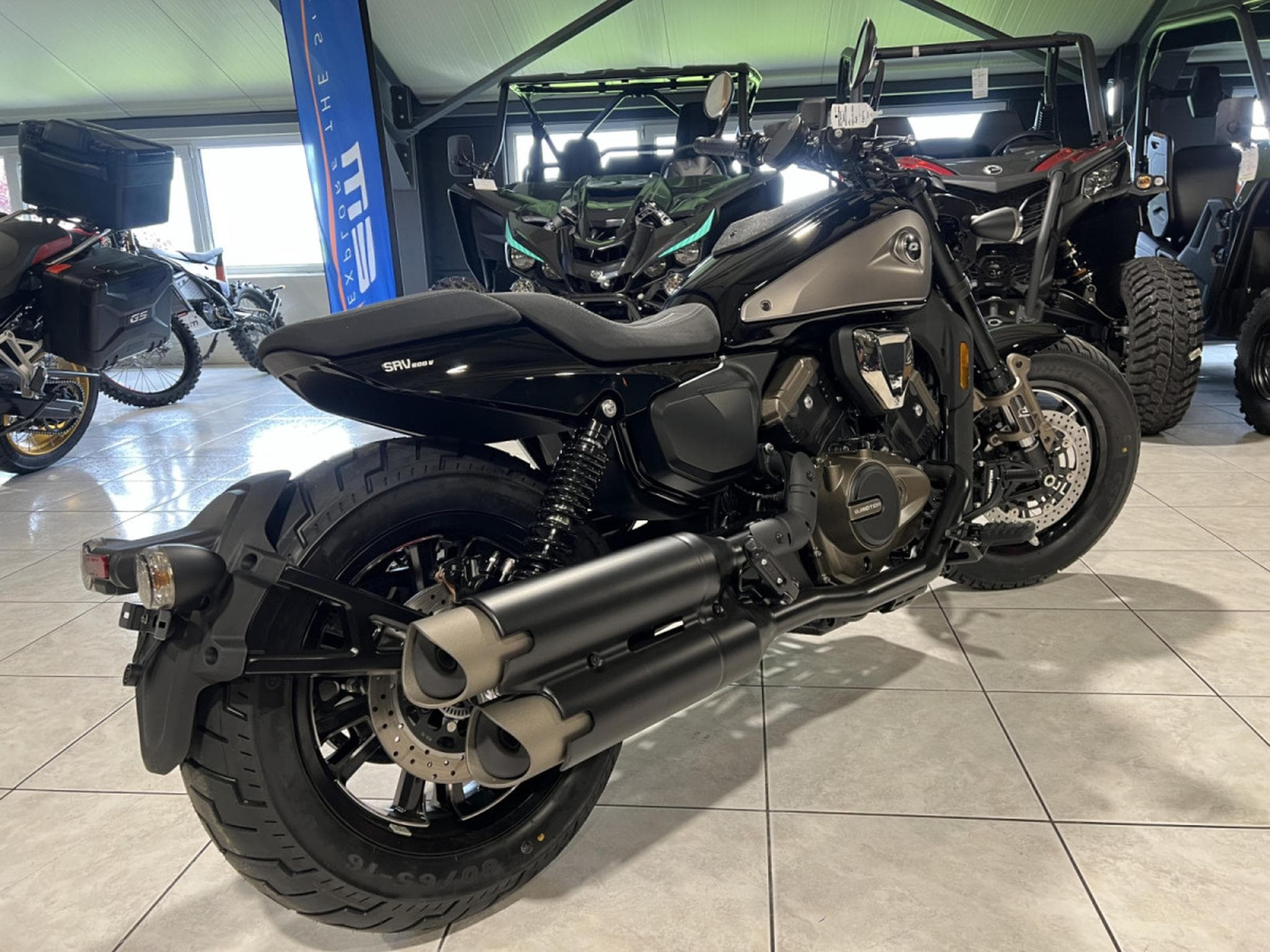 QJmotor SRV 600 V4 (2026) - Photo 3