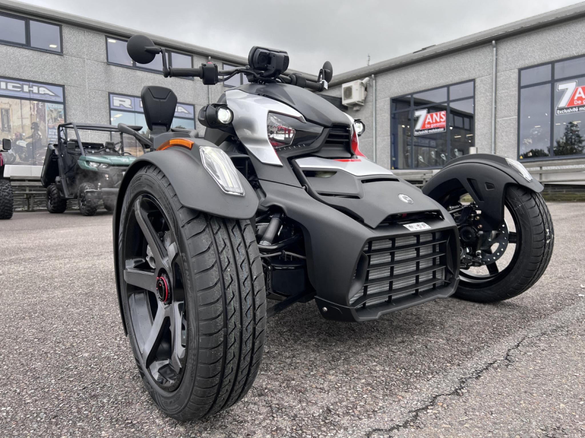 BRP Can-Am Ryker 900 SPORT acc. 219401167, 219400843, 219400842 (2026) - Photo 1