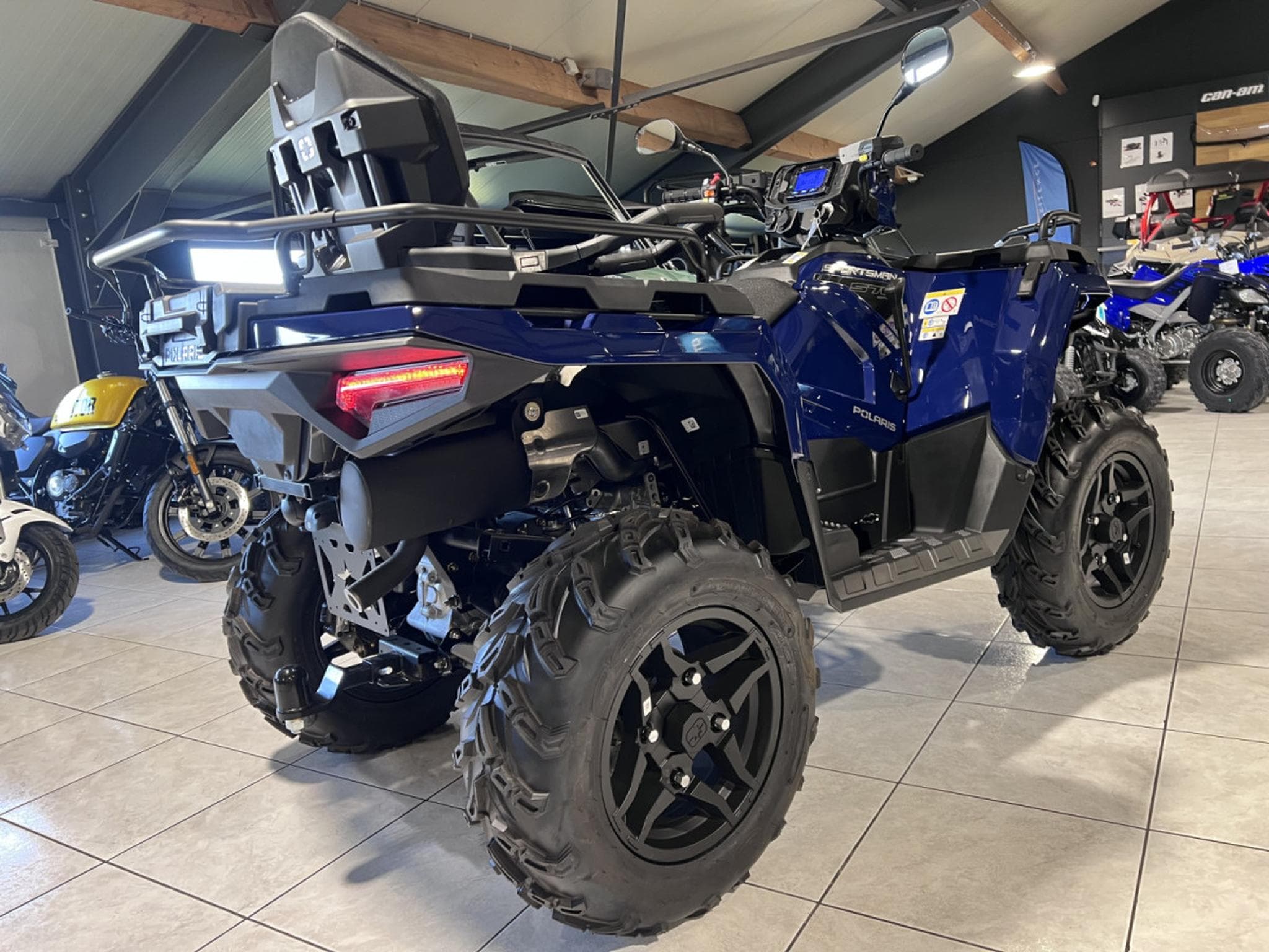 Polaris Sportsman 570 TOURING SP EPS AGRI (2026) - Photo 3