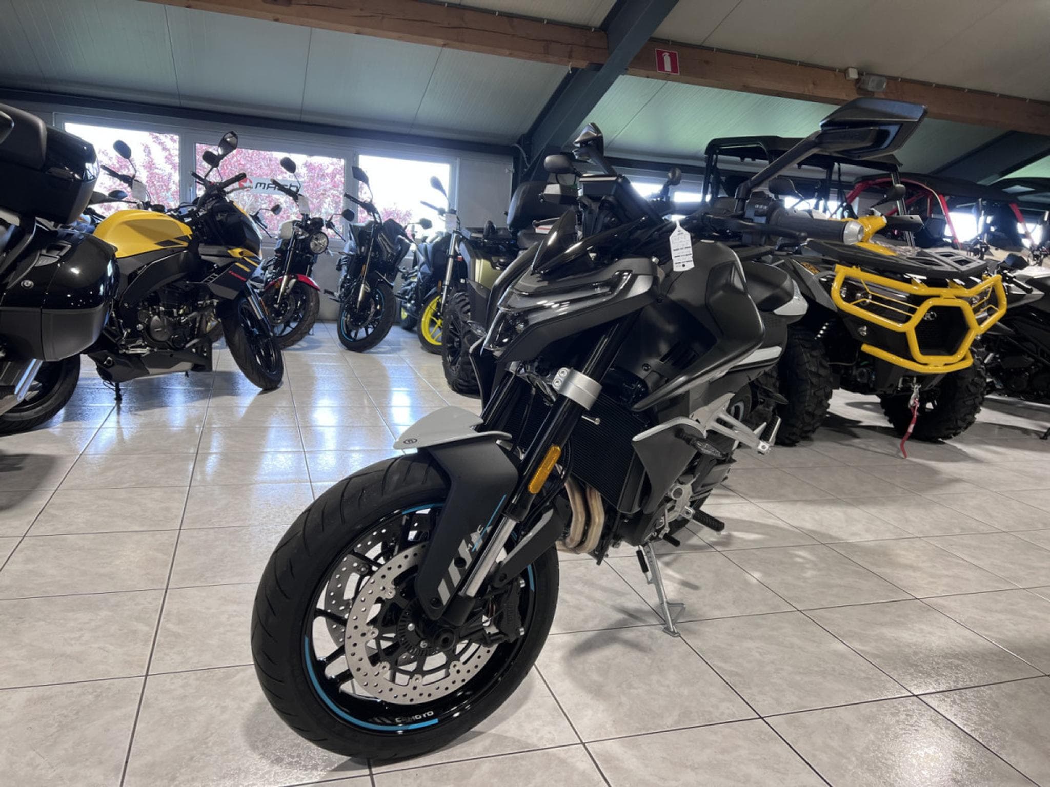 CF Moto 800 NK ADVANCED TC (2026) - Photo 2
