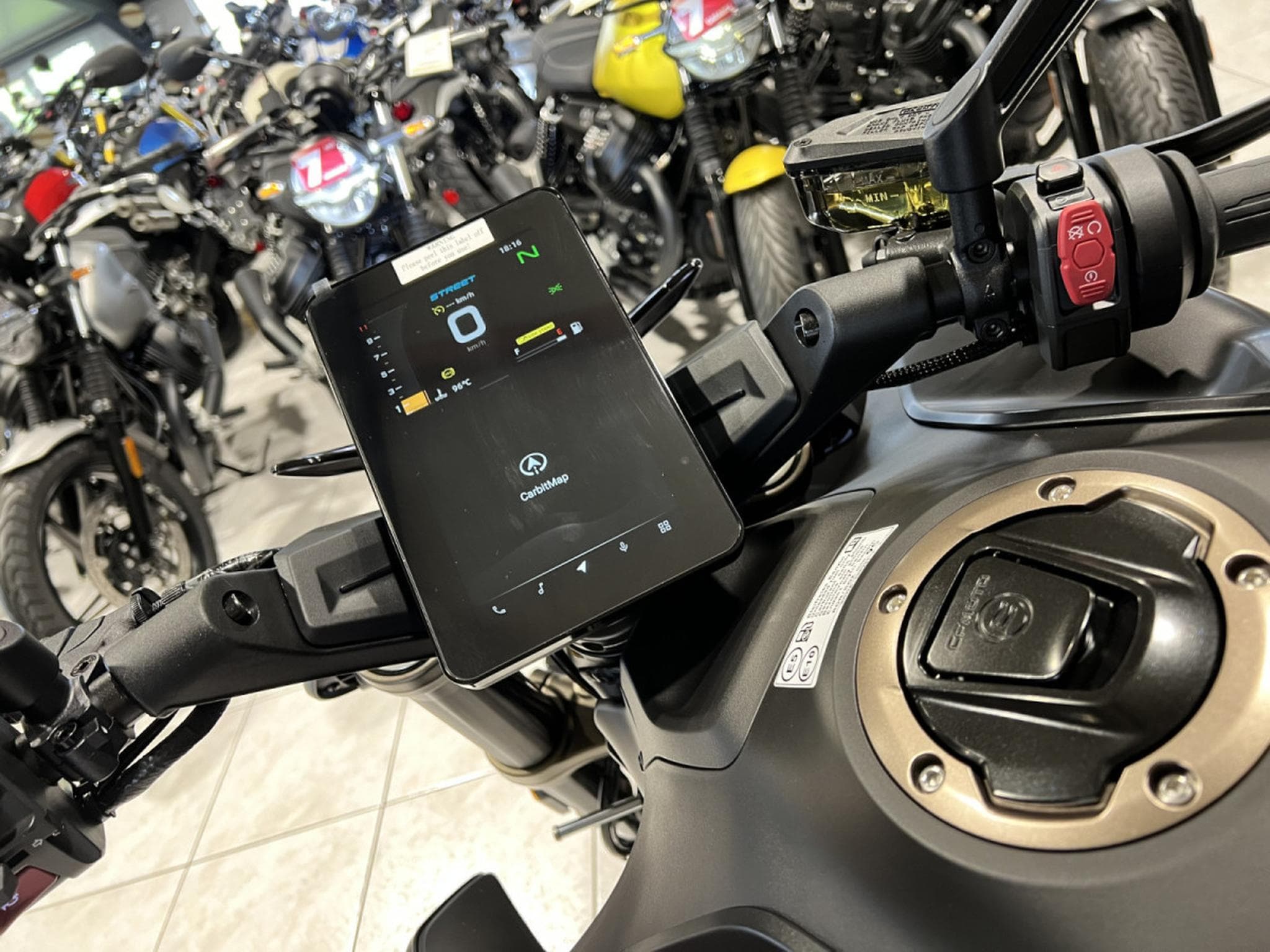 CF Moto 800 NK ADVANCED (2026) - Photo 7
