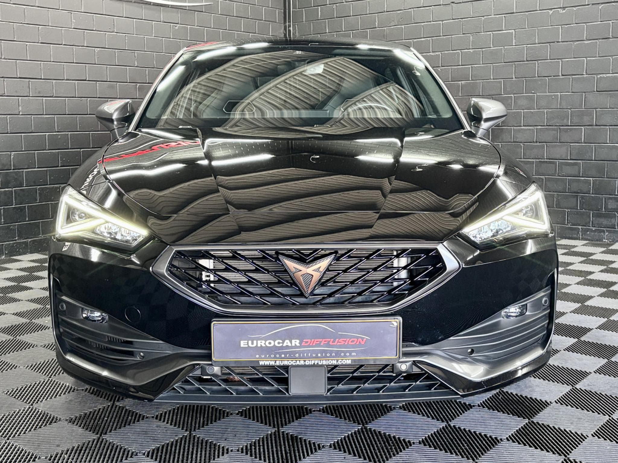 Cupra Leon VZ 2.0 TSI 300CV *DCC* * VSS* CAM * ALARME * (2024) - Foto 2