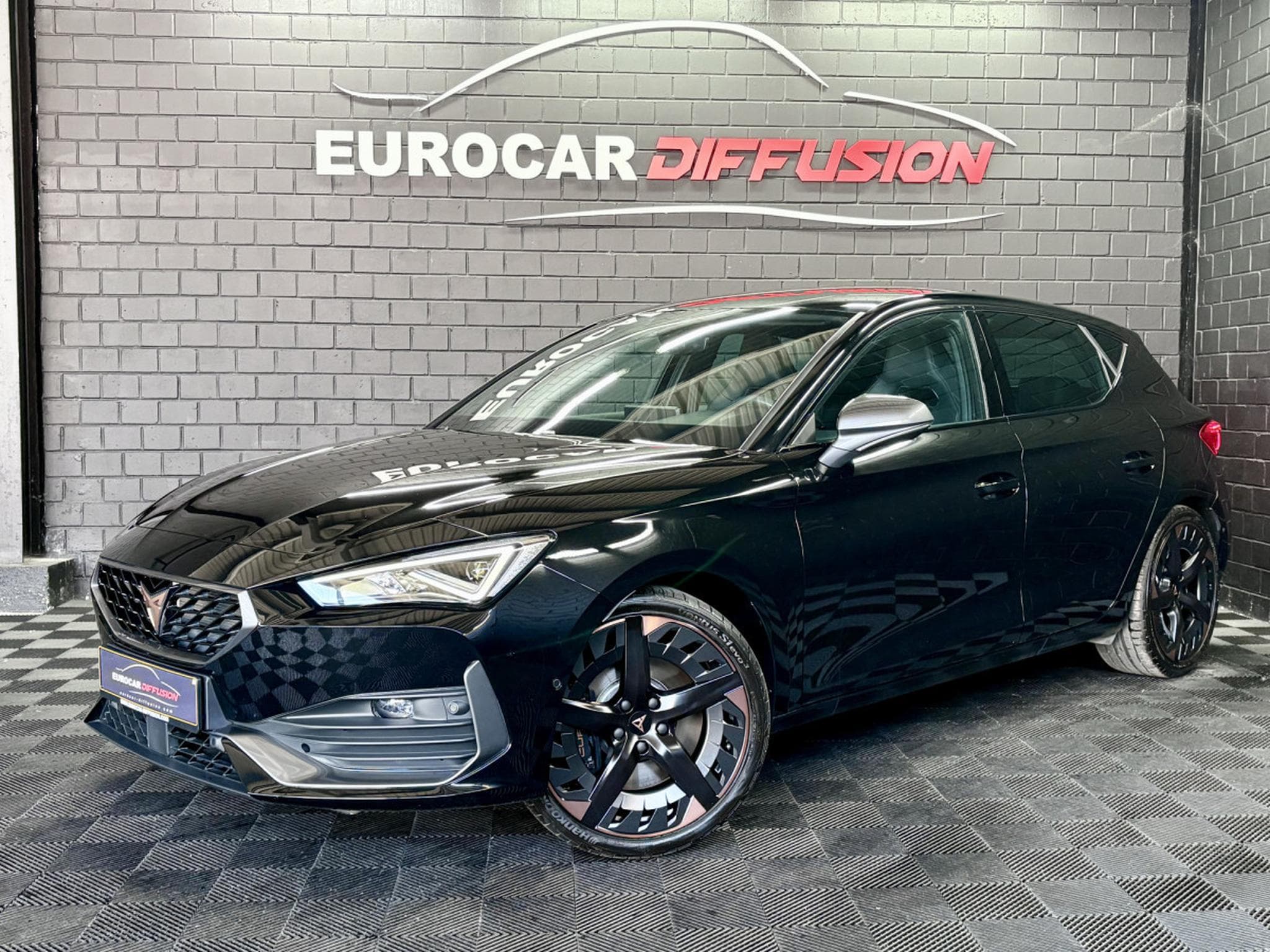 Cupra Leon VZ 2.0 TSI 300CV *DCC* * VSS* CAM * ALARME * (2024) - Foto 1