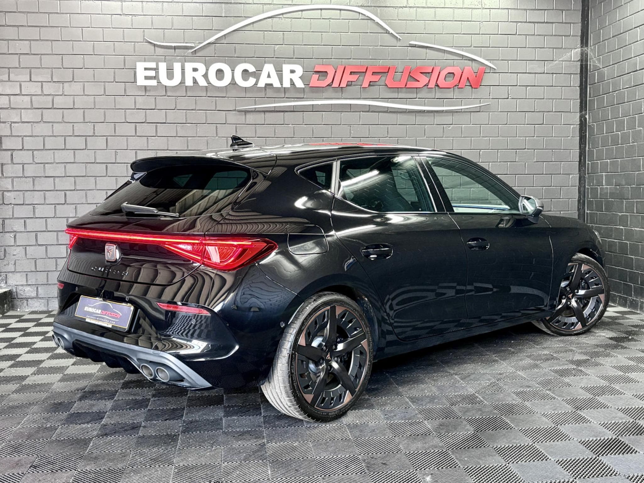 Cupra Leon VZ 2.0 TSI 300CV *DCC* * VSS* CAM * ALARME * (2024) - Foto 6