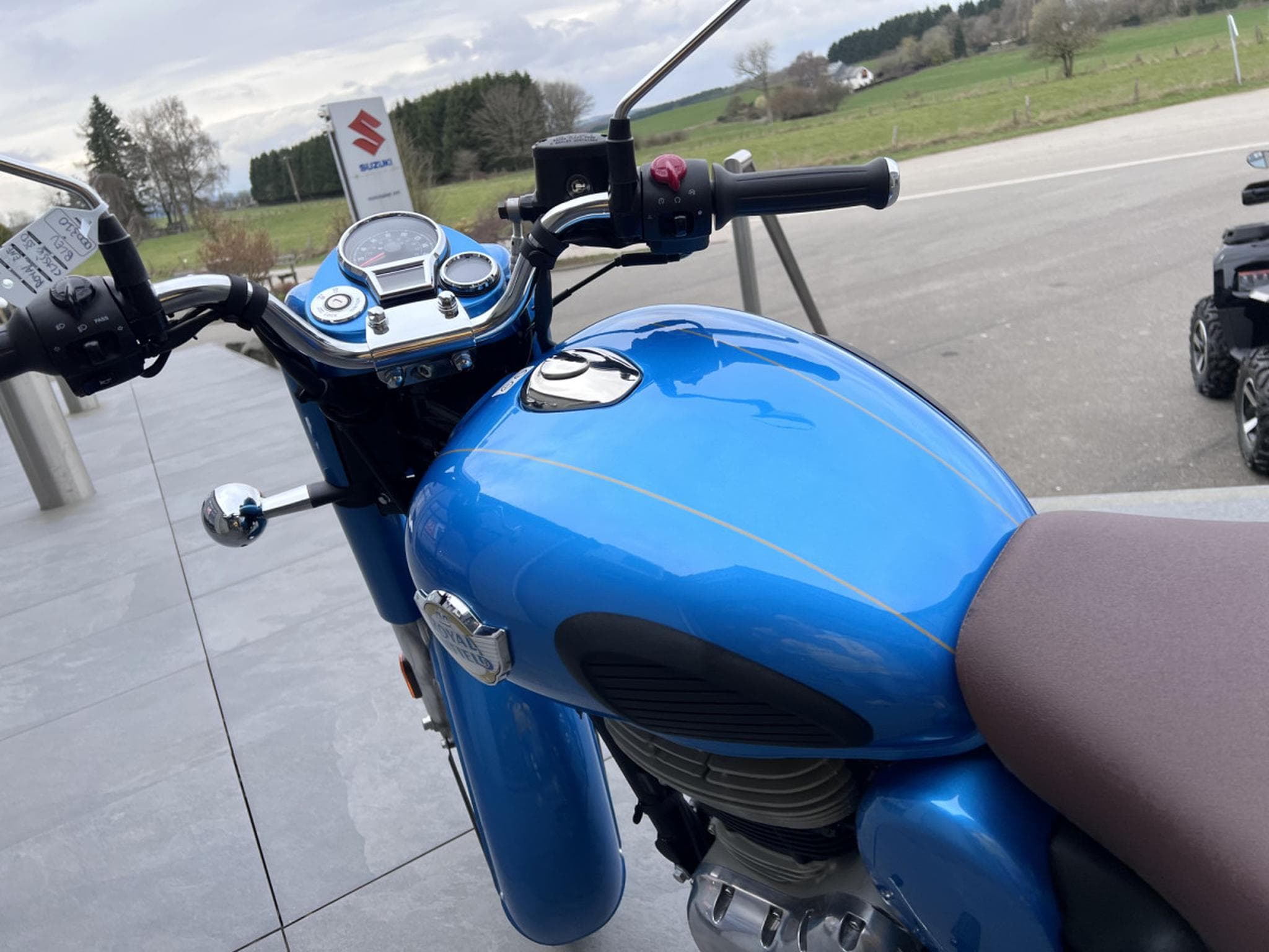 Royal Enfield Classic 350 Jodhpur Blue (2026) - Photo 6