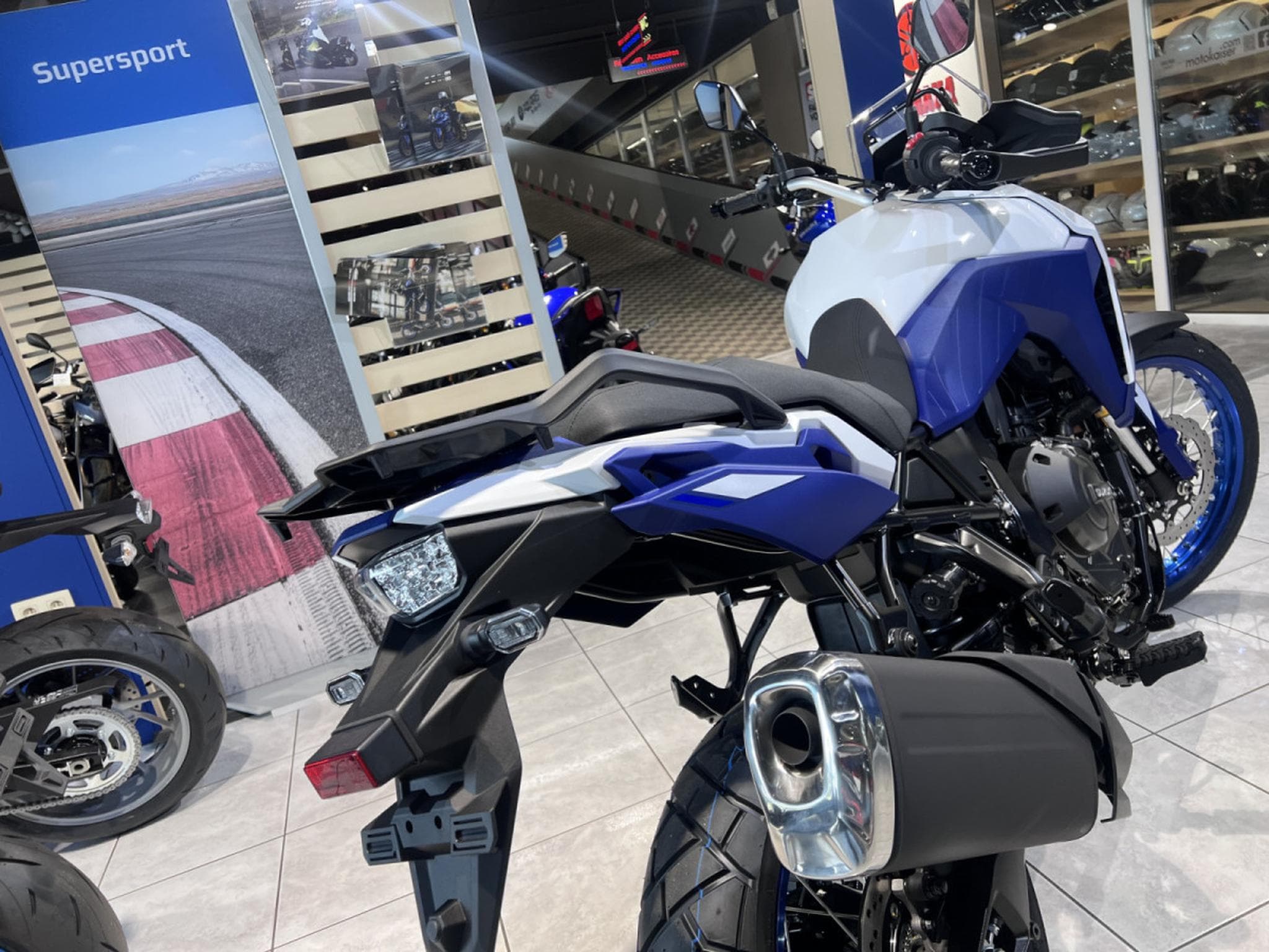 Suzuki V-Strom 800 (2026) - Photo 5
