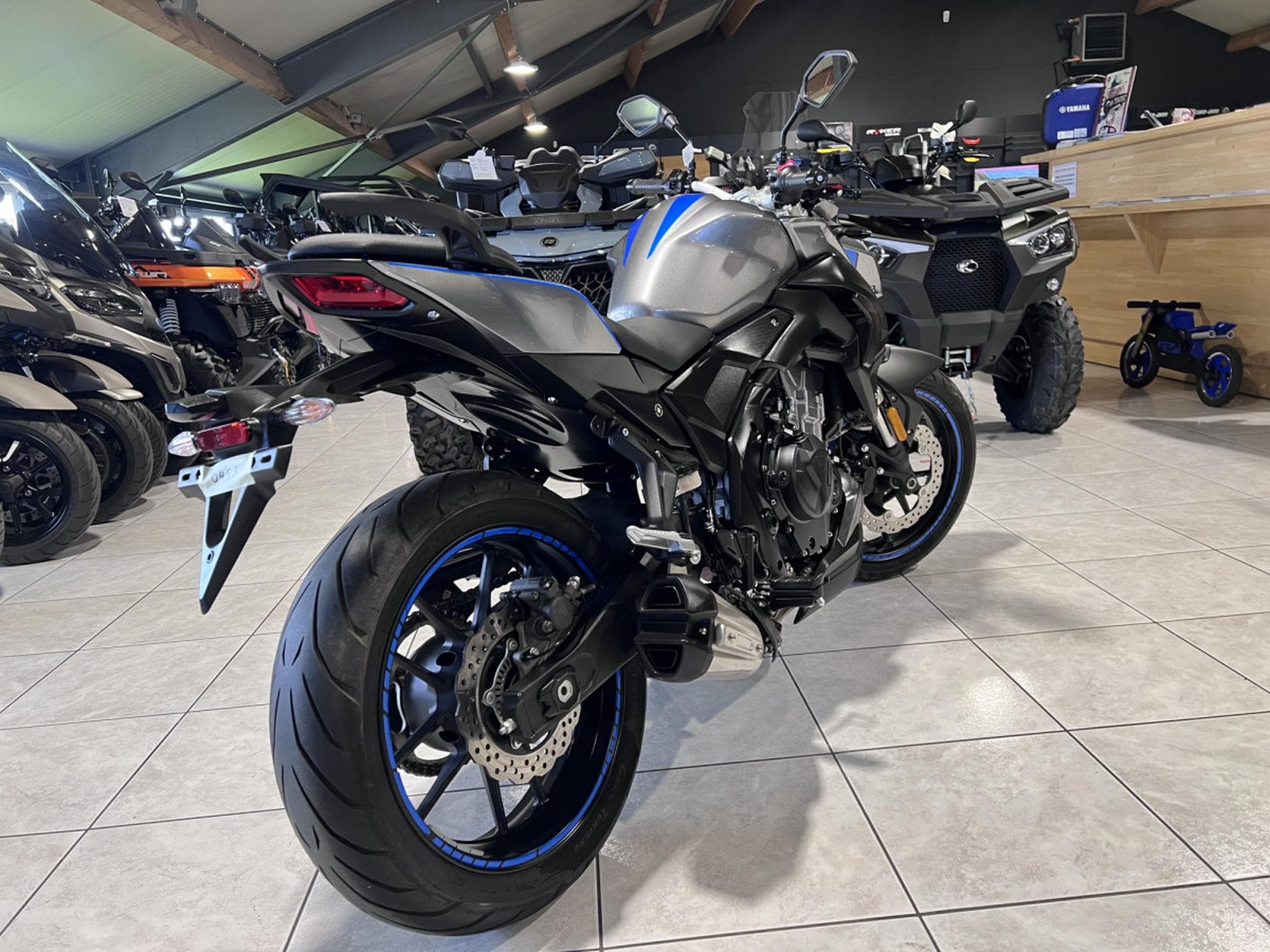Voge 500r GRIS (2022) - Photo 3