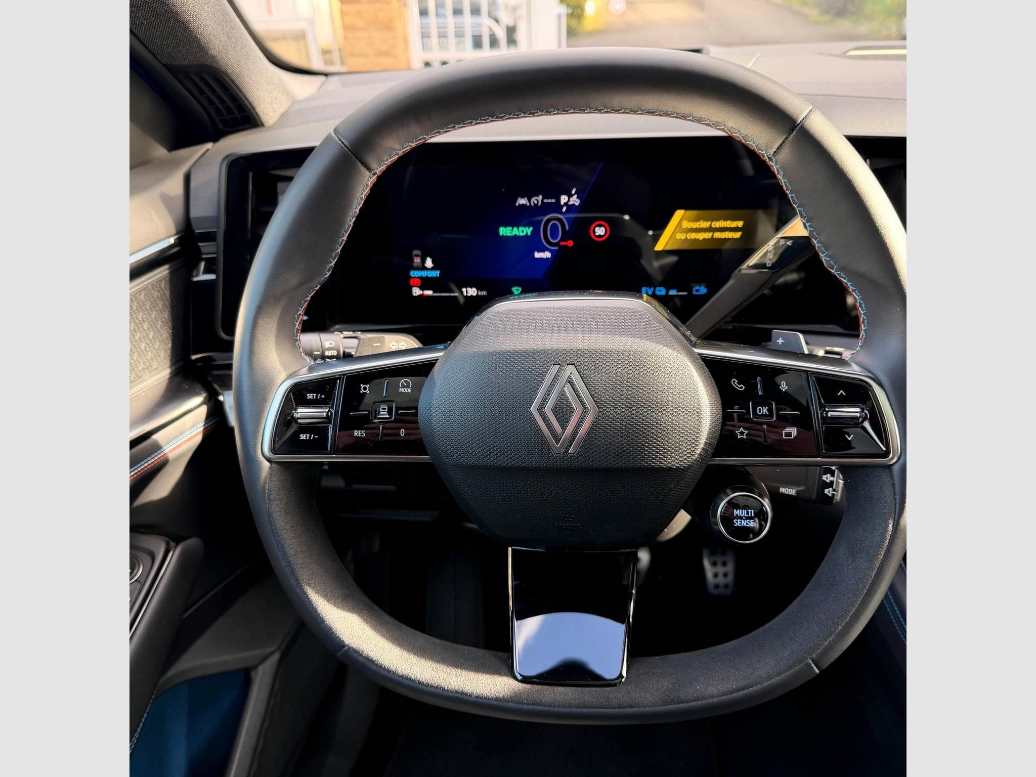 Renault Rafale E-Tech full hybrid 200ch esprit Alpine (2024) - Photo 10