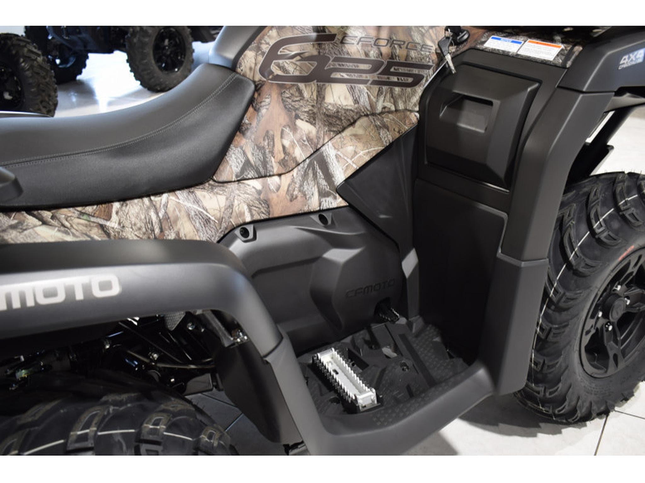 CF Moto CForce 625 S AGRI EPS (2026) - Photo 6