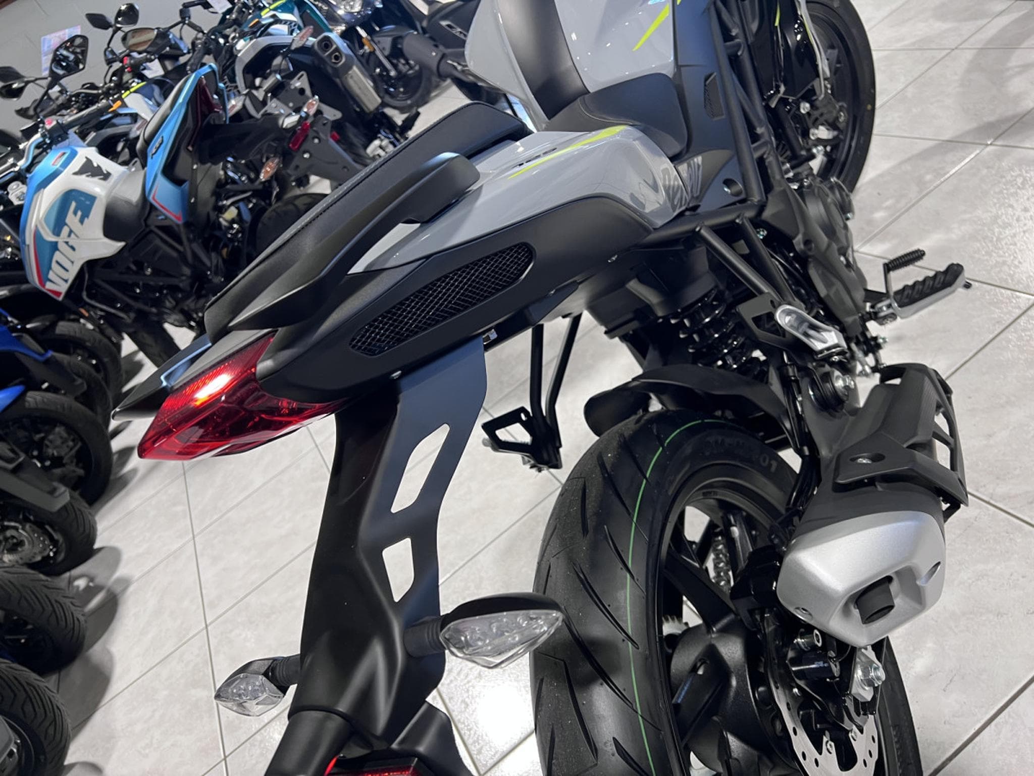Benelli BN GRIS (2026) - Photo 5