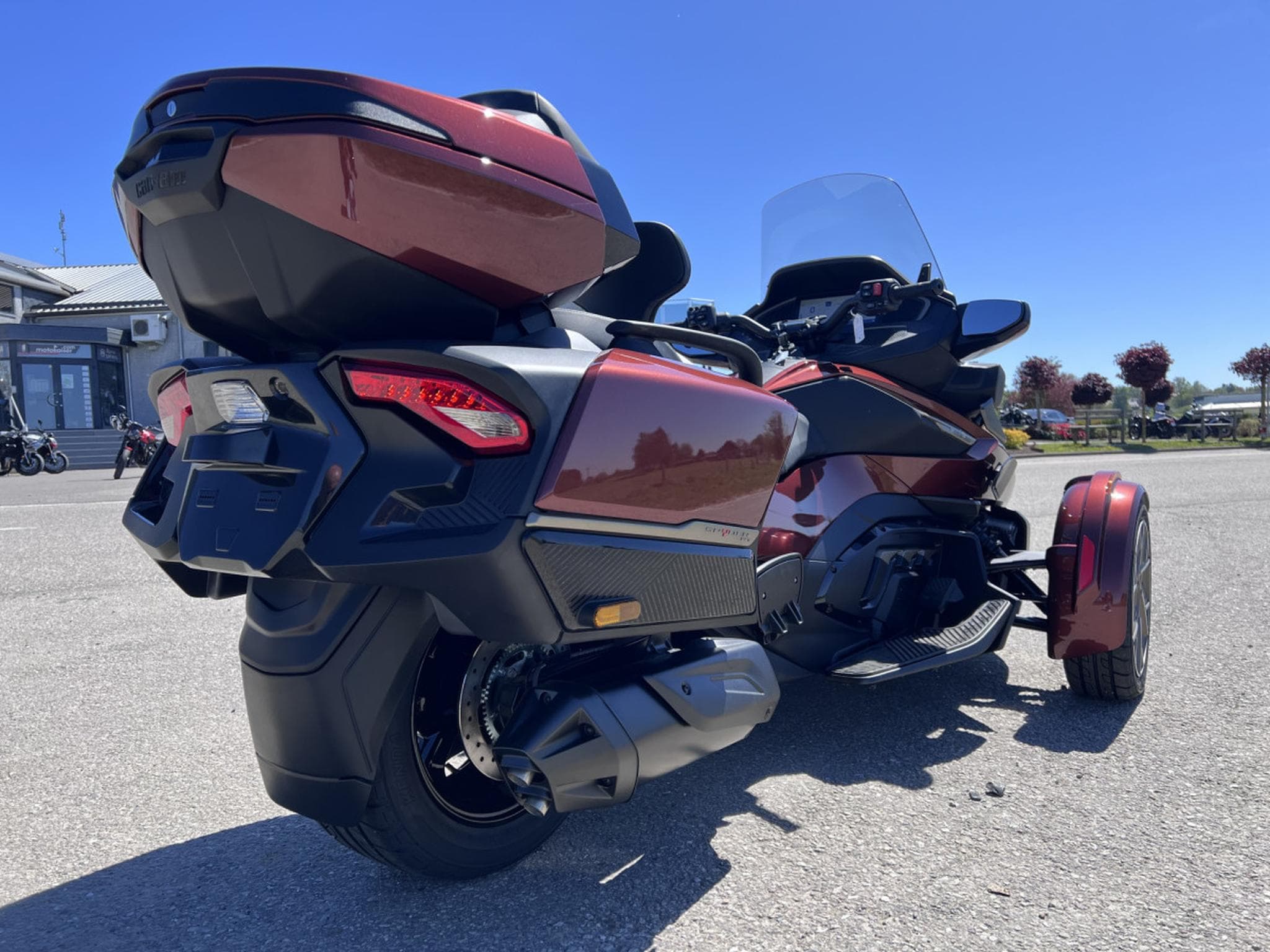 BRP Can-Am Spyder SEA TO SKY (2026) - Photo 4
