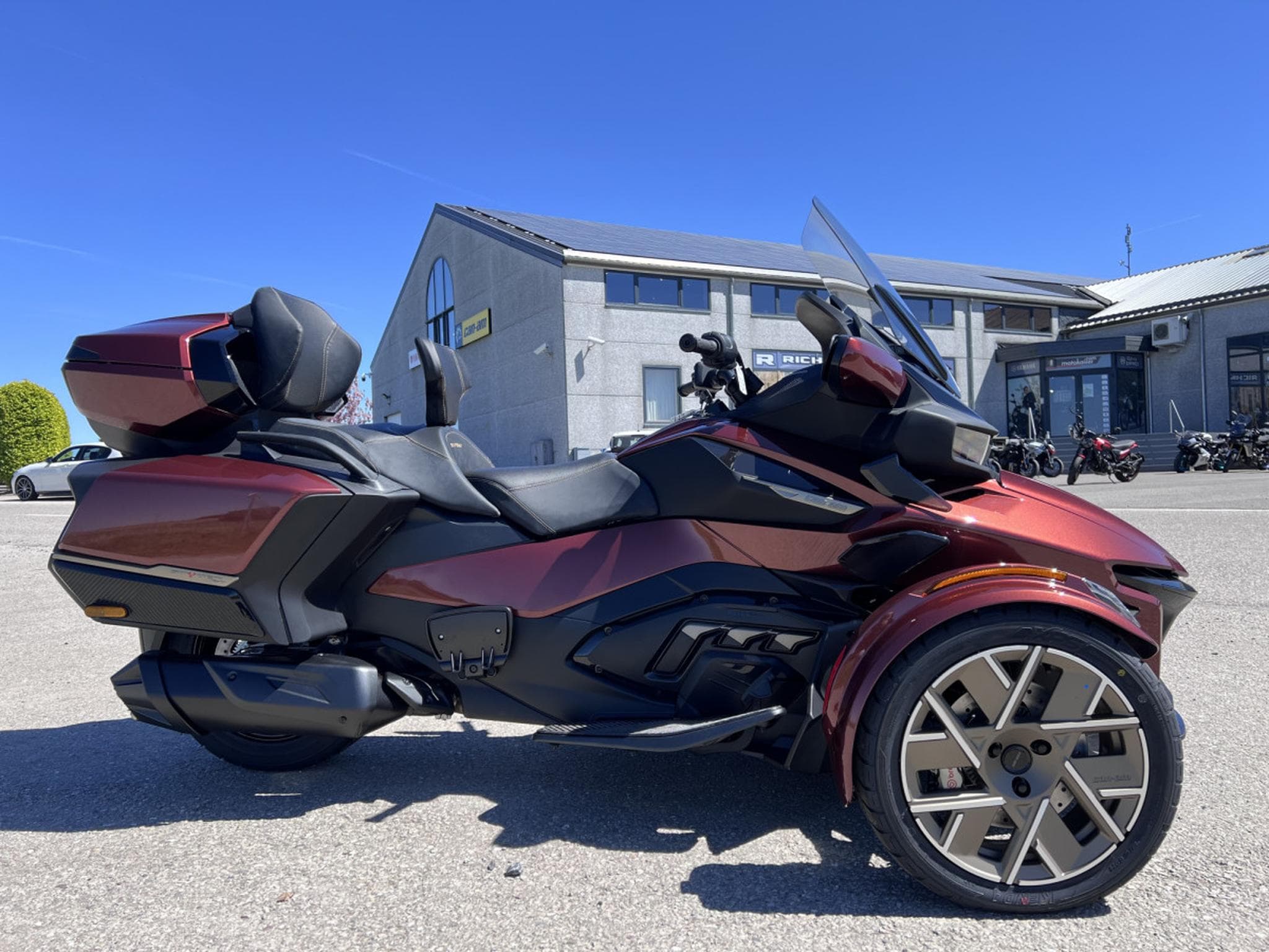 BRP Can-Am Spyder SEA TO SKY (2026) - Photo 2