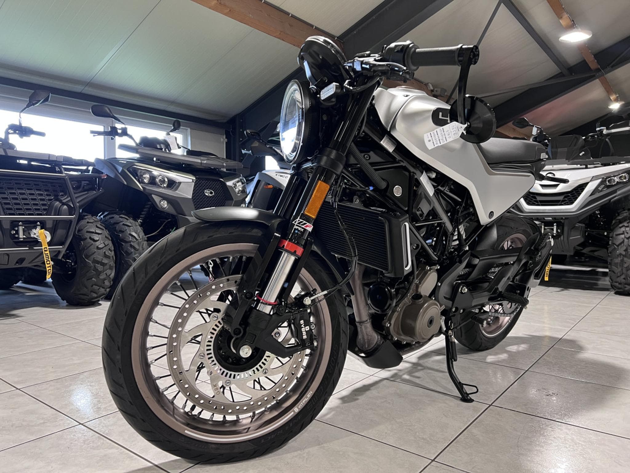 Husqvarna Vitpilen 401 (2025) - Photo 2