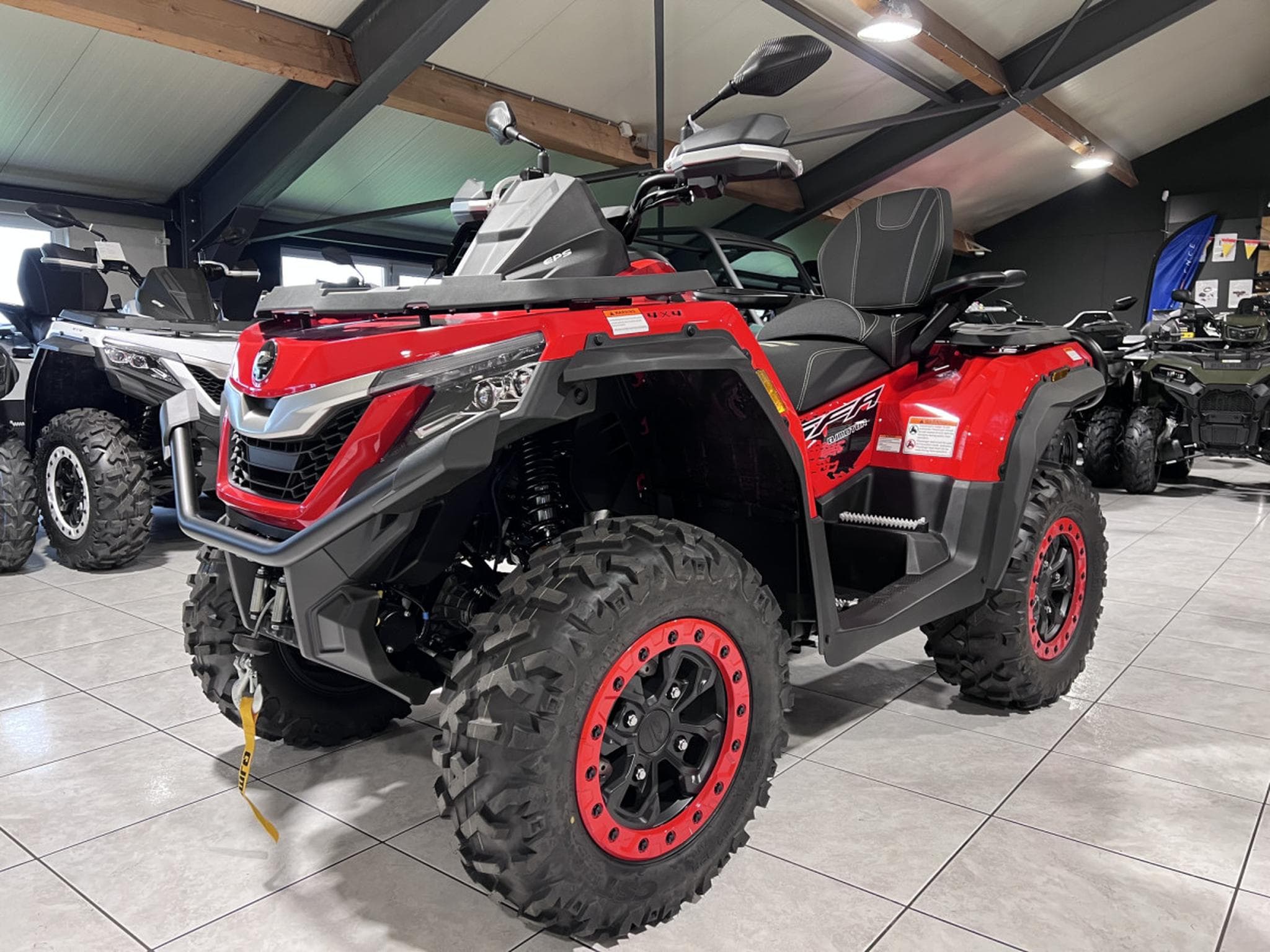 QJmotor SFA 1000 PRO T3b (2026) - Photo 2
