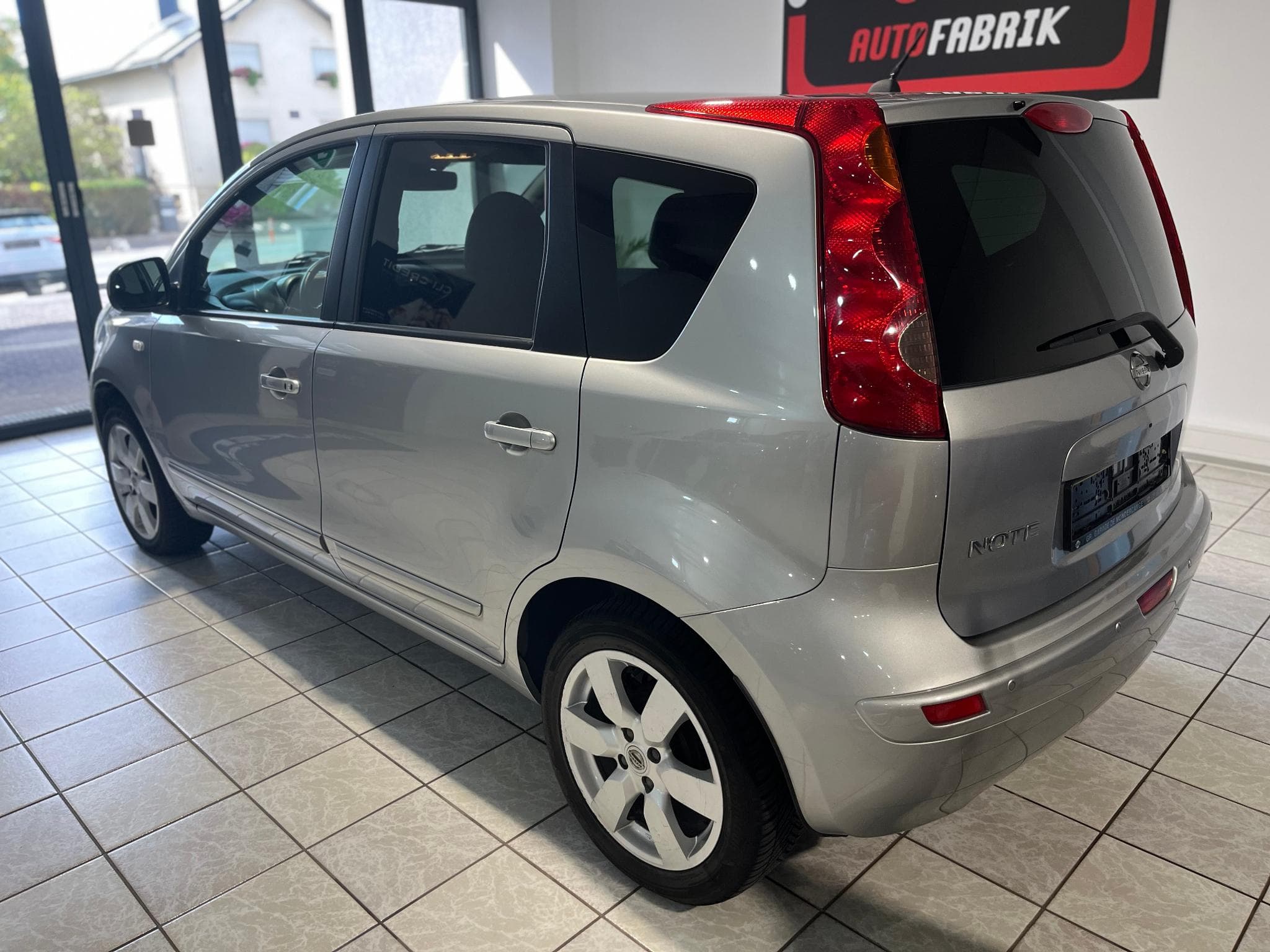 Nissan Note 1.6 Tekna (2009) - Photo 3